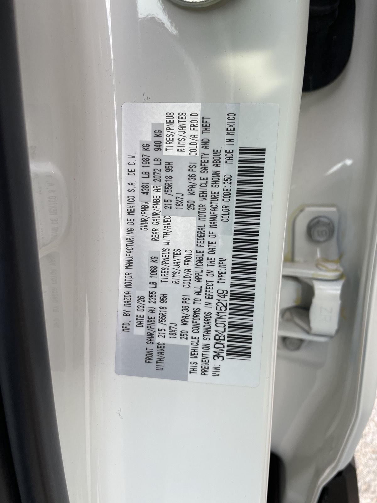 Vehicle photo 30