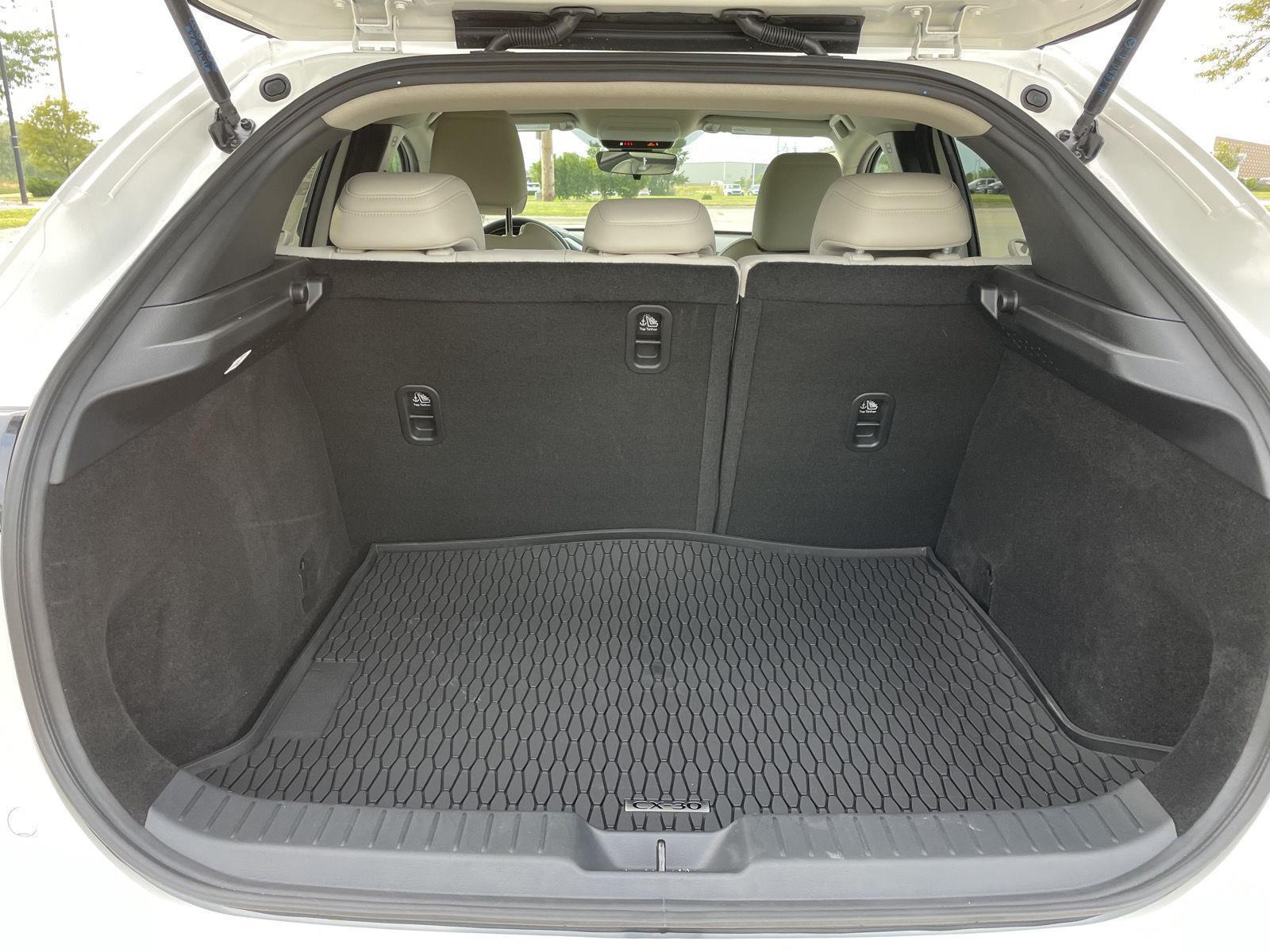 Vehicle photo 32