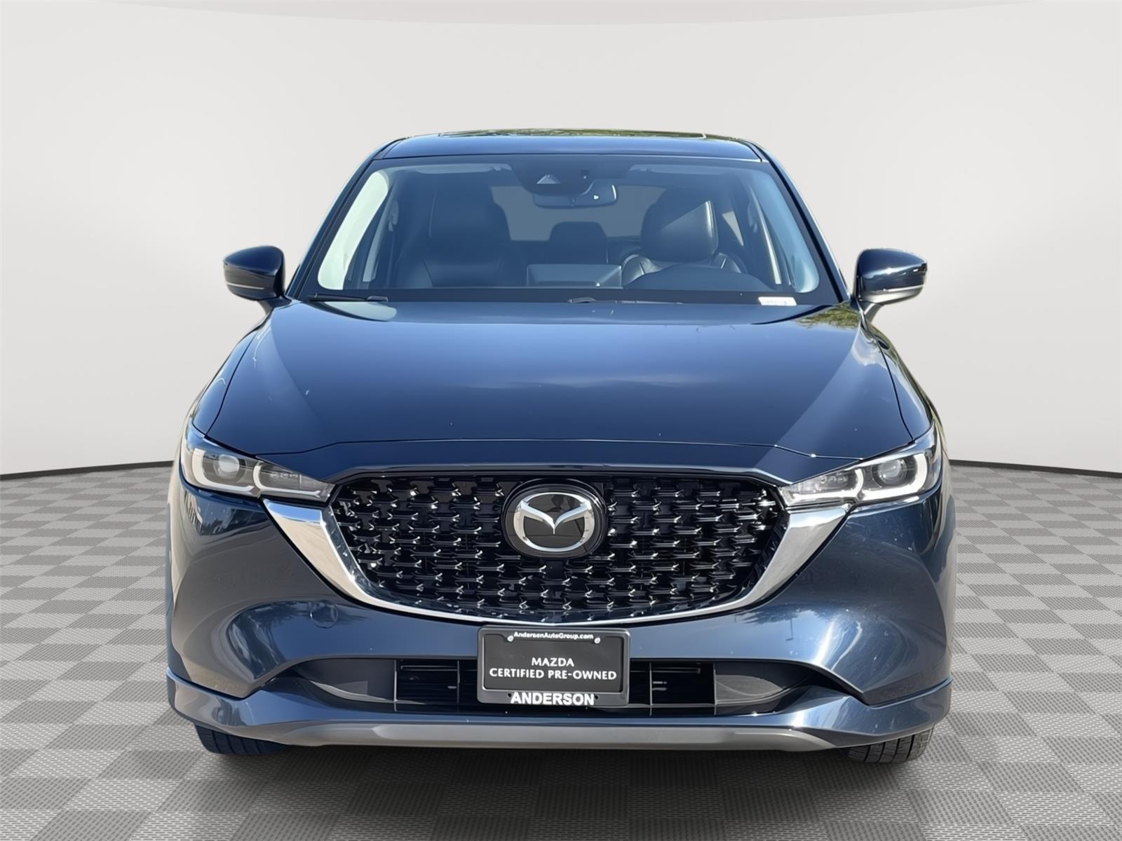 Vehicle photo 4