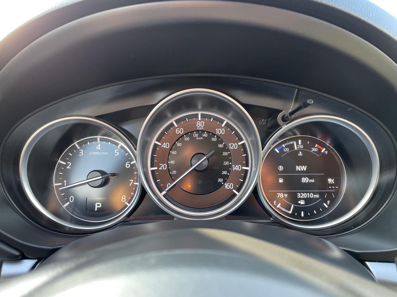 Vehicle photo 14