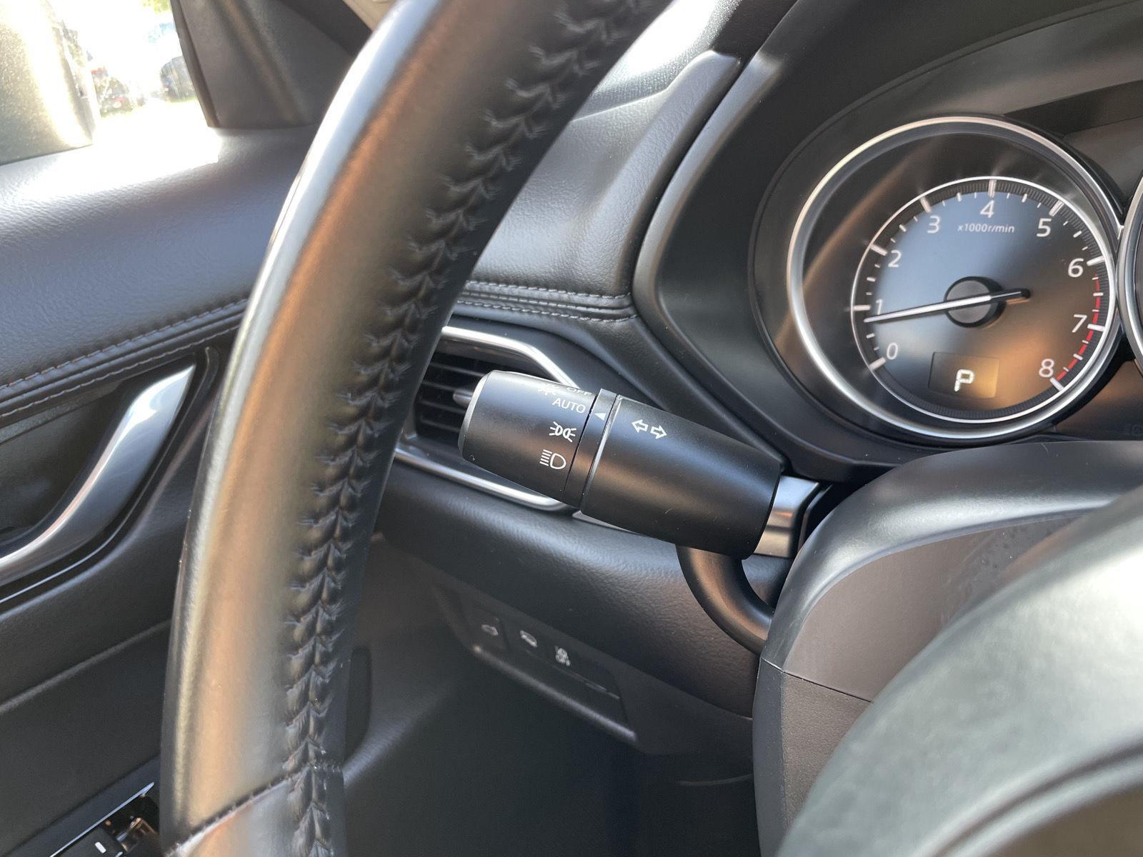 Vehicle photo 15