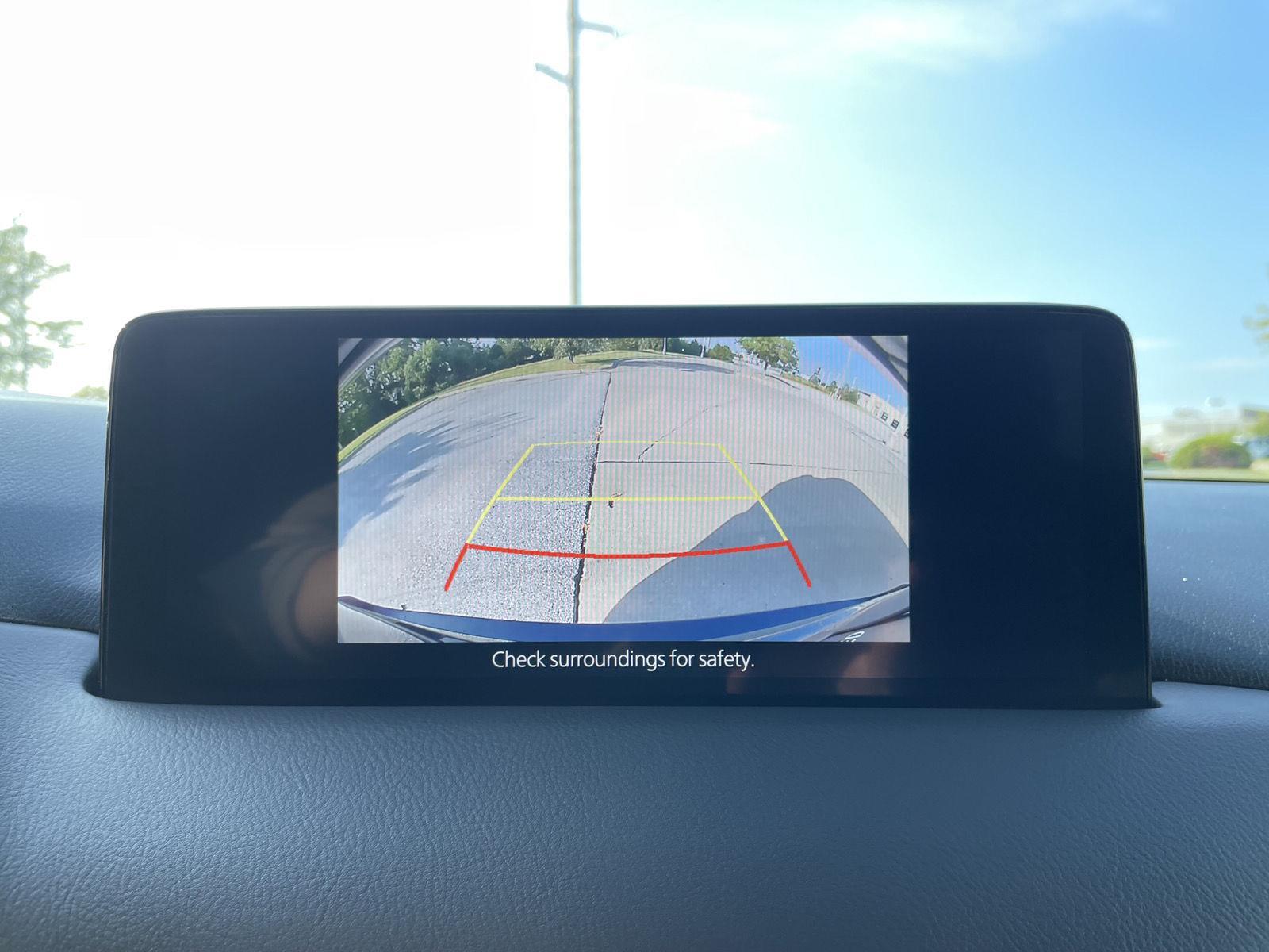 Vehicle photo 22