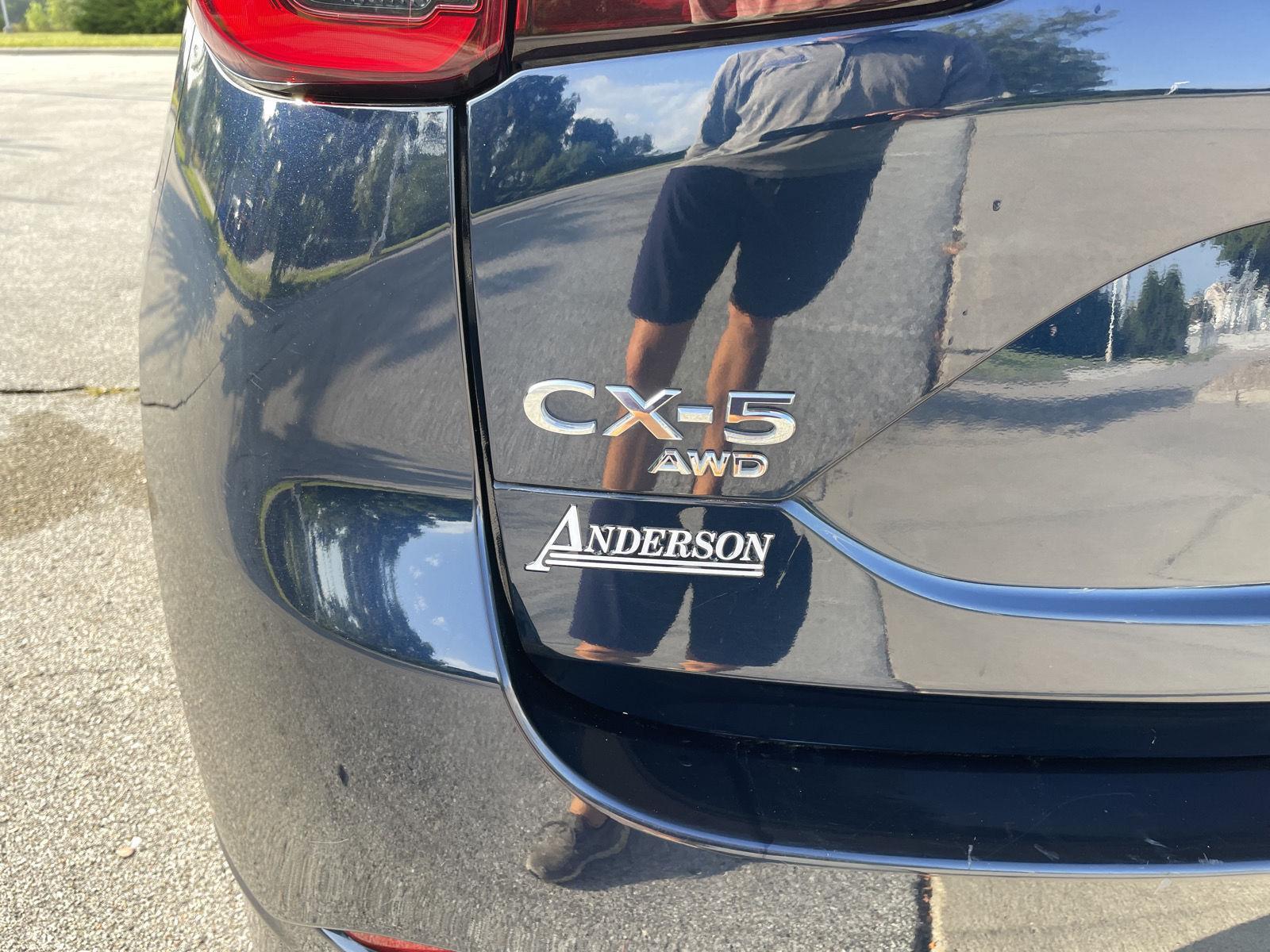 Vehicle photo 34