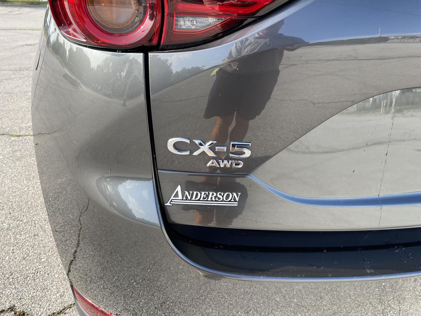 Vehicle photo 37