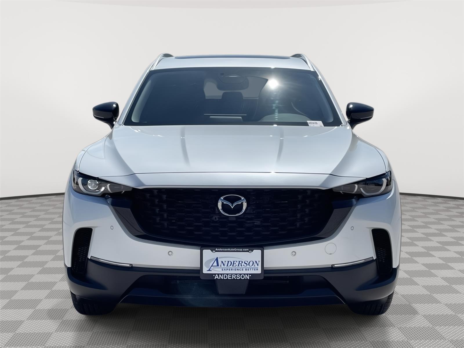 Vehicle photo 4