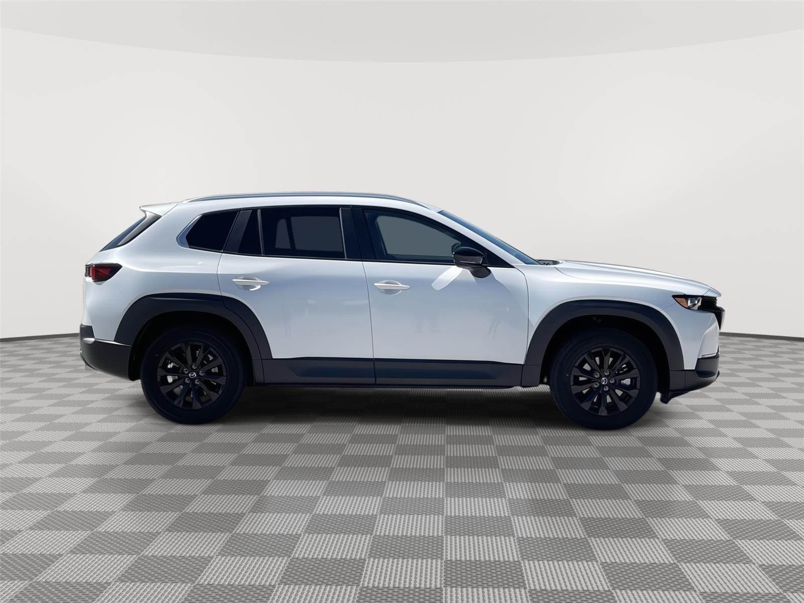 Vehicle photo 6