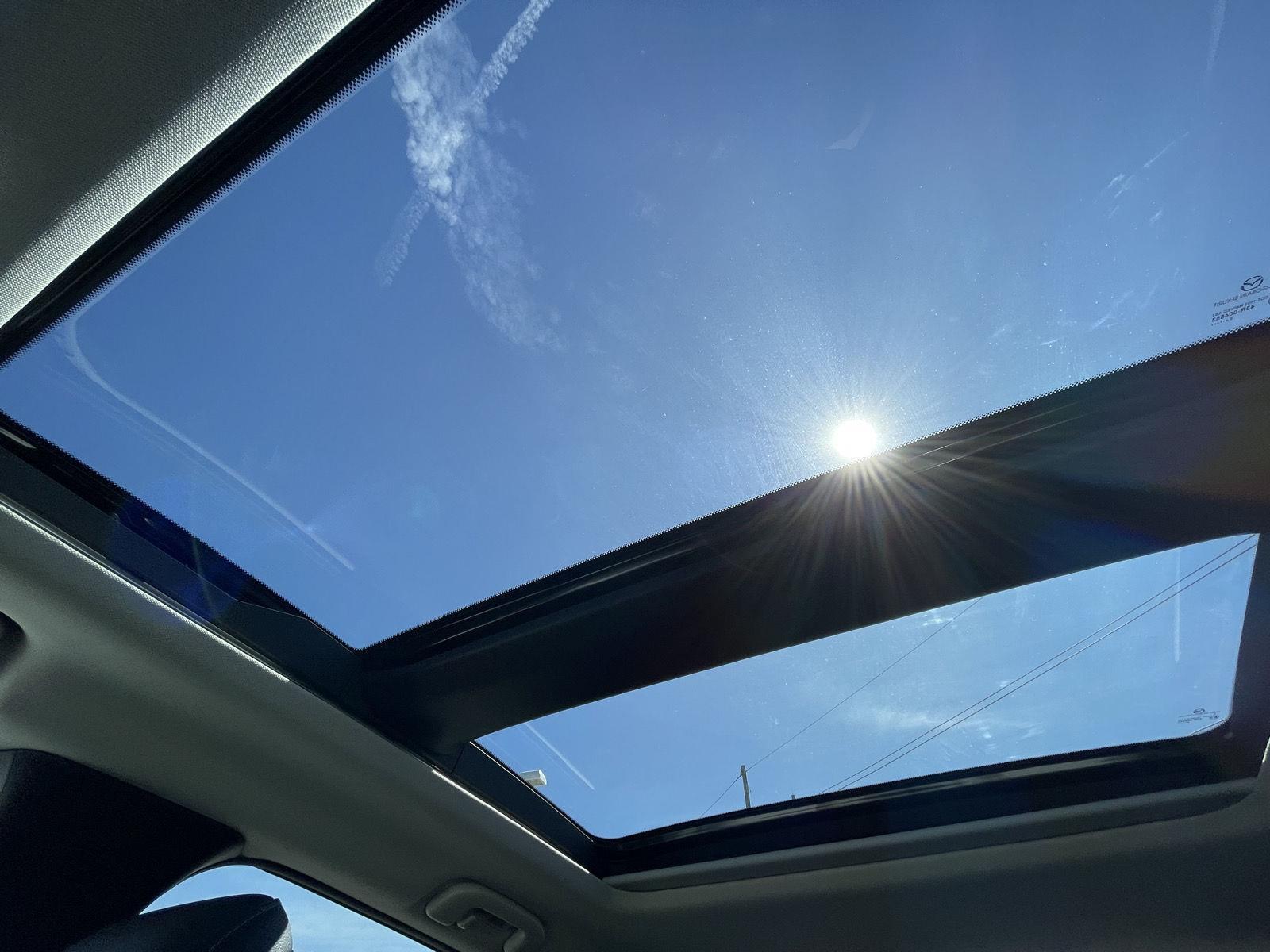 Vehicle photo 21