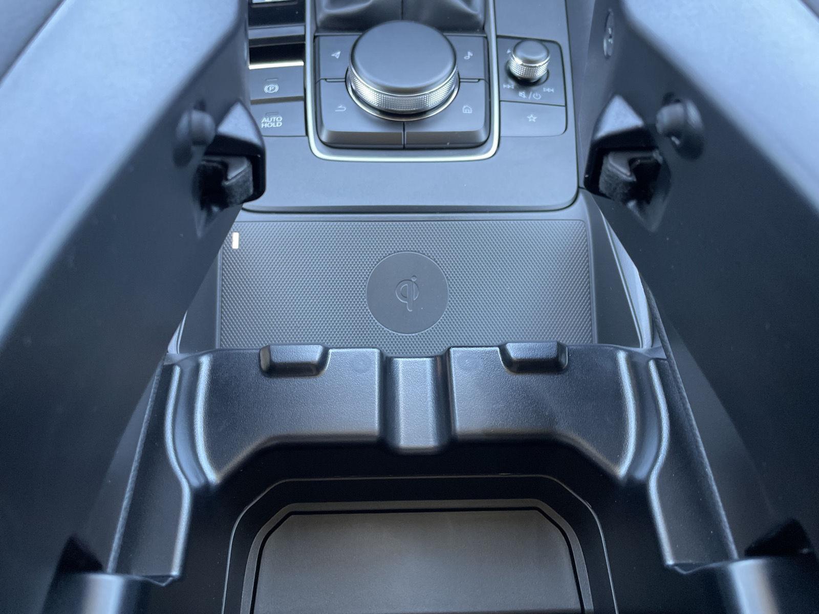 Vehicle photo 29