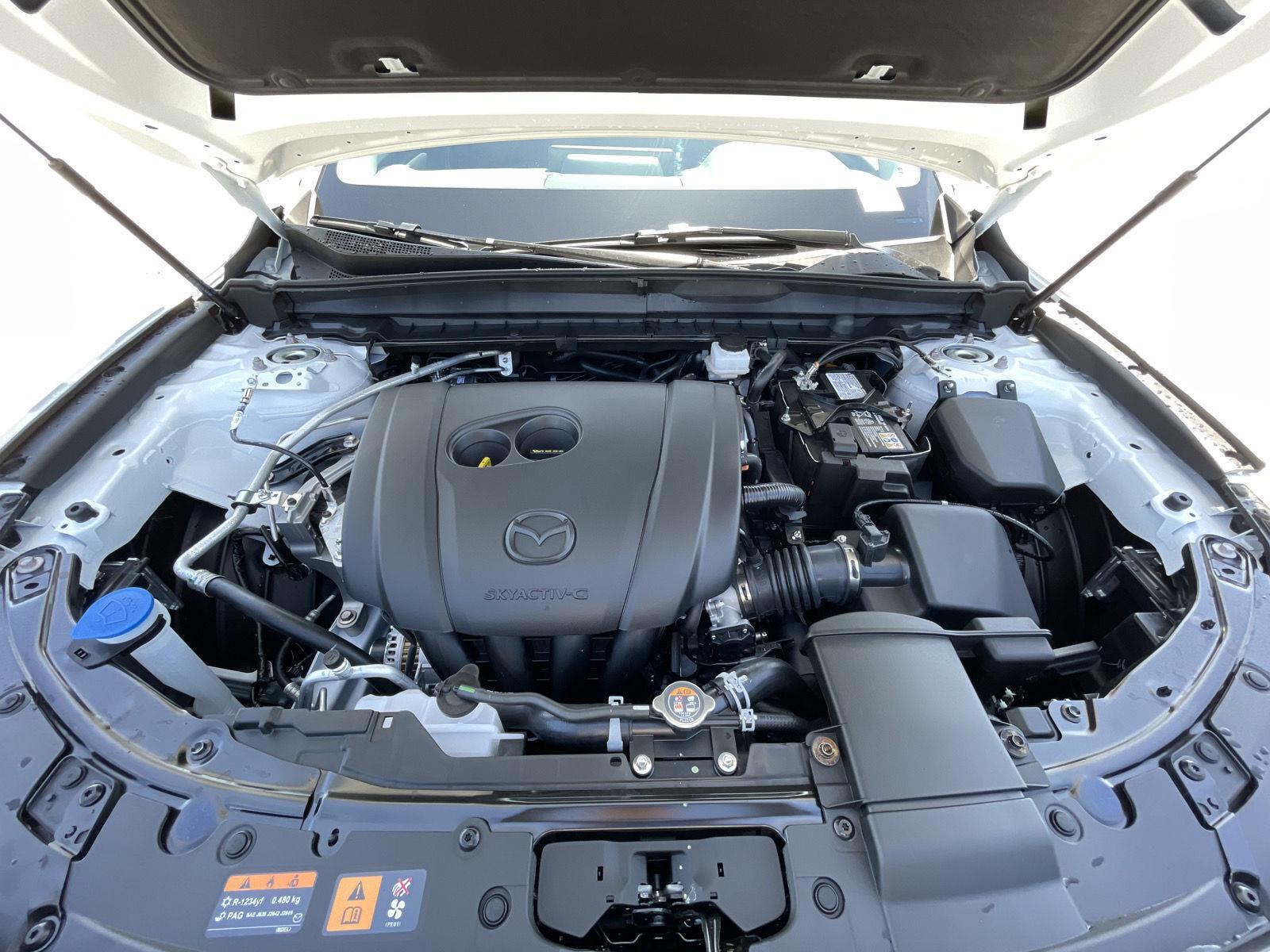 Vehicle photo 33