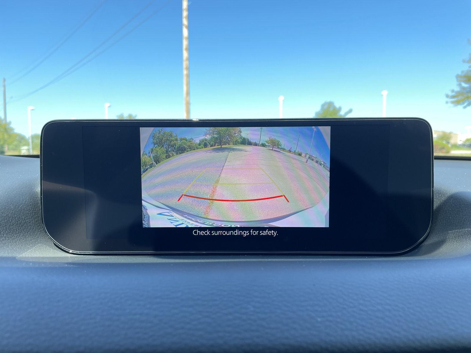 Vehicle photo 23