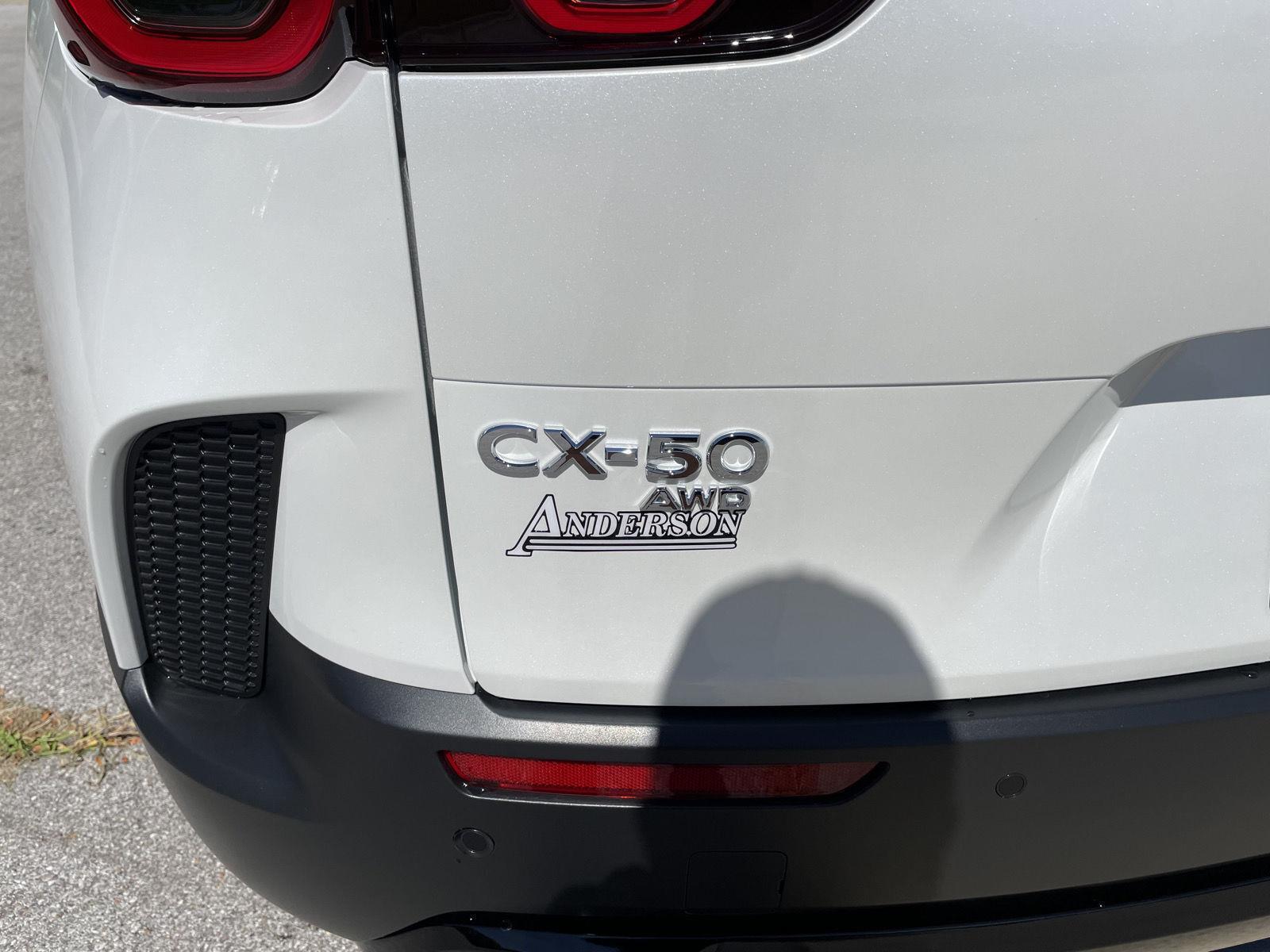 Vehicle photo 37