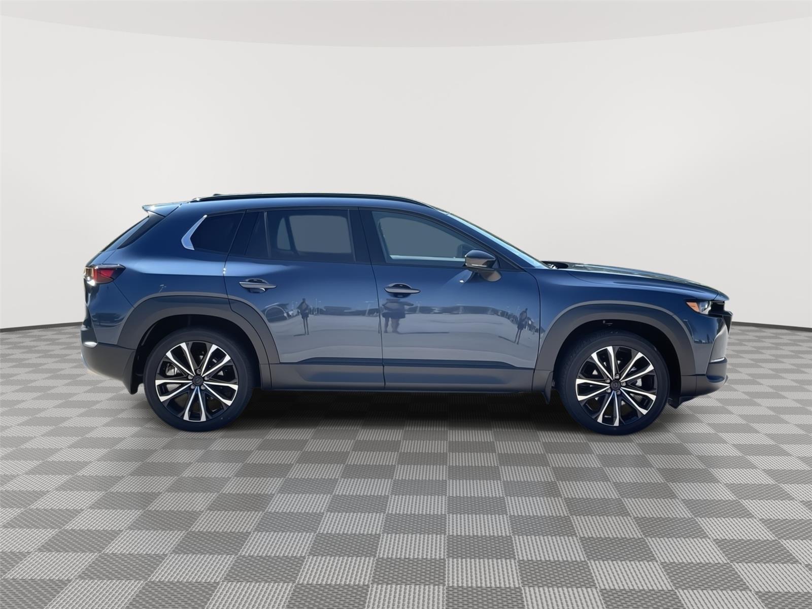 Vehicle photo 6