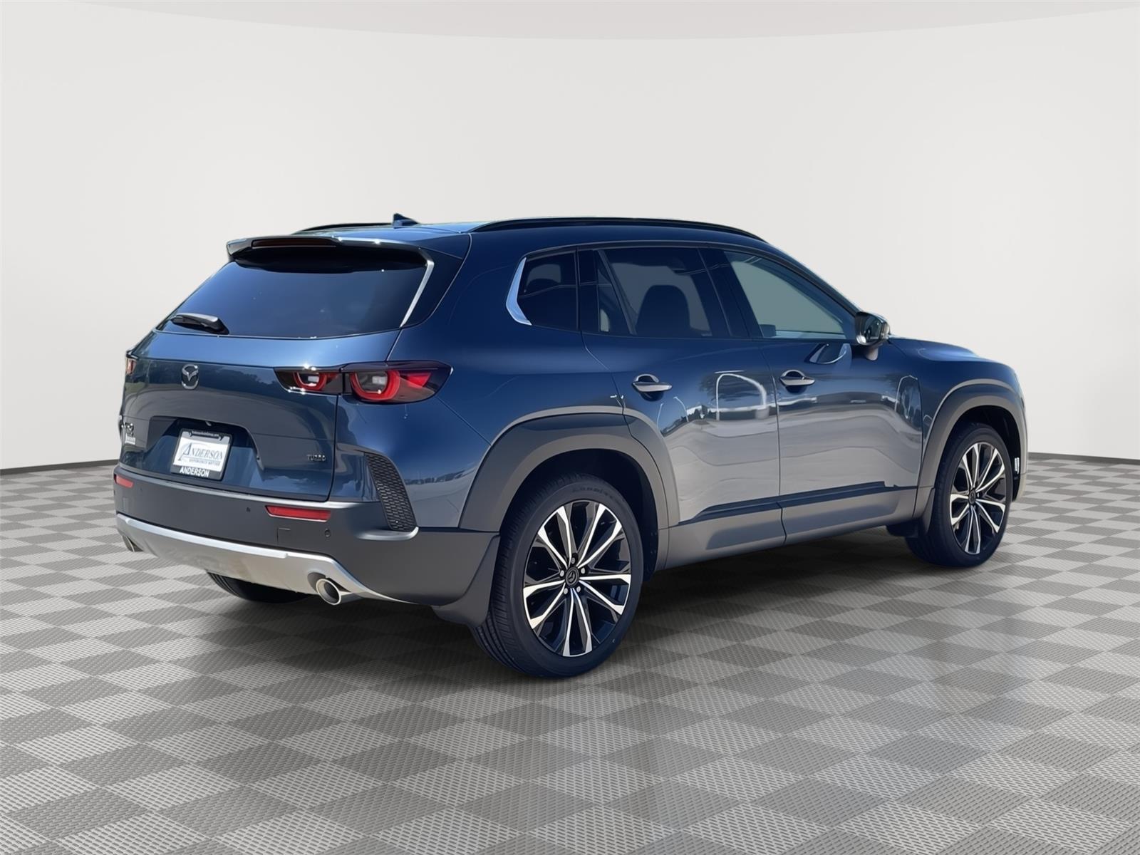 Vehicle photo 7