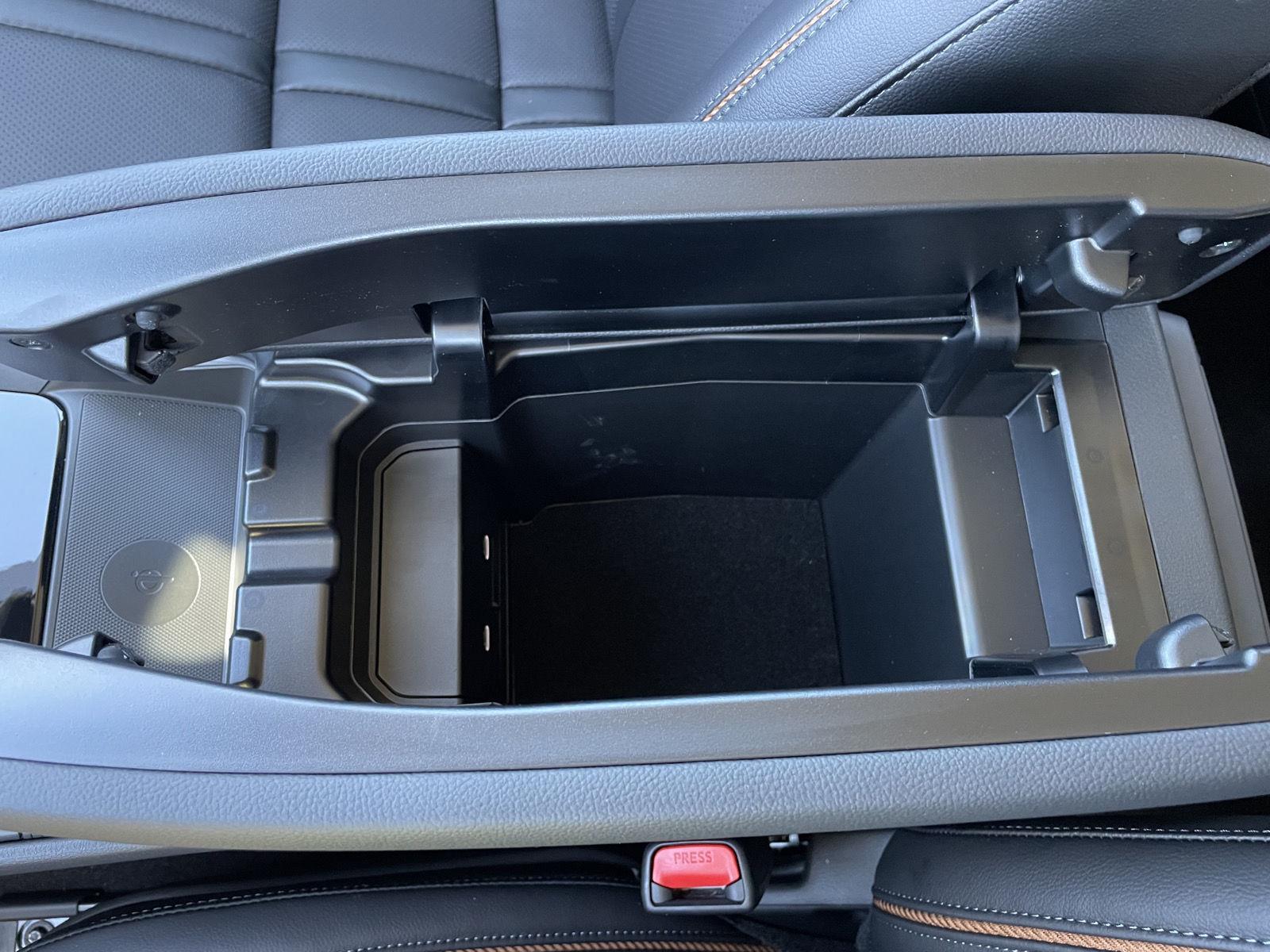 Vehicle photo 34