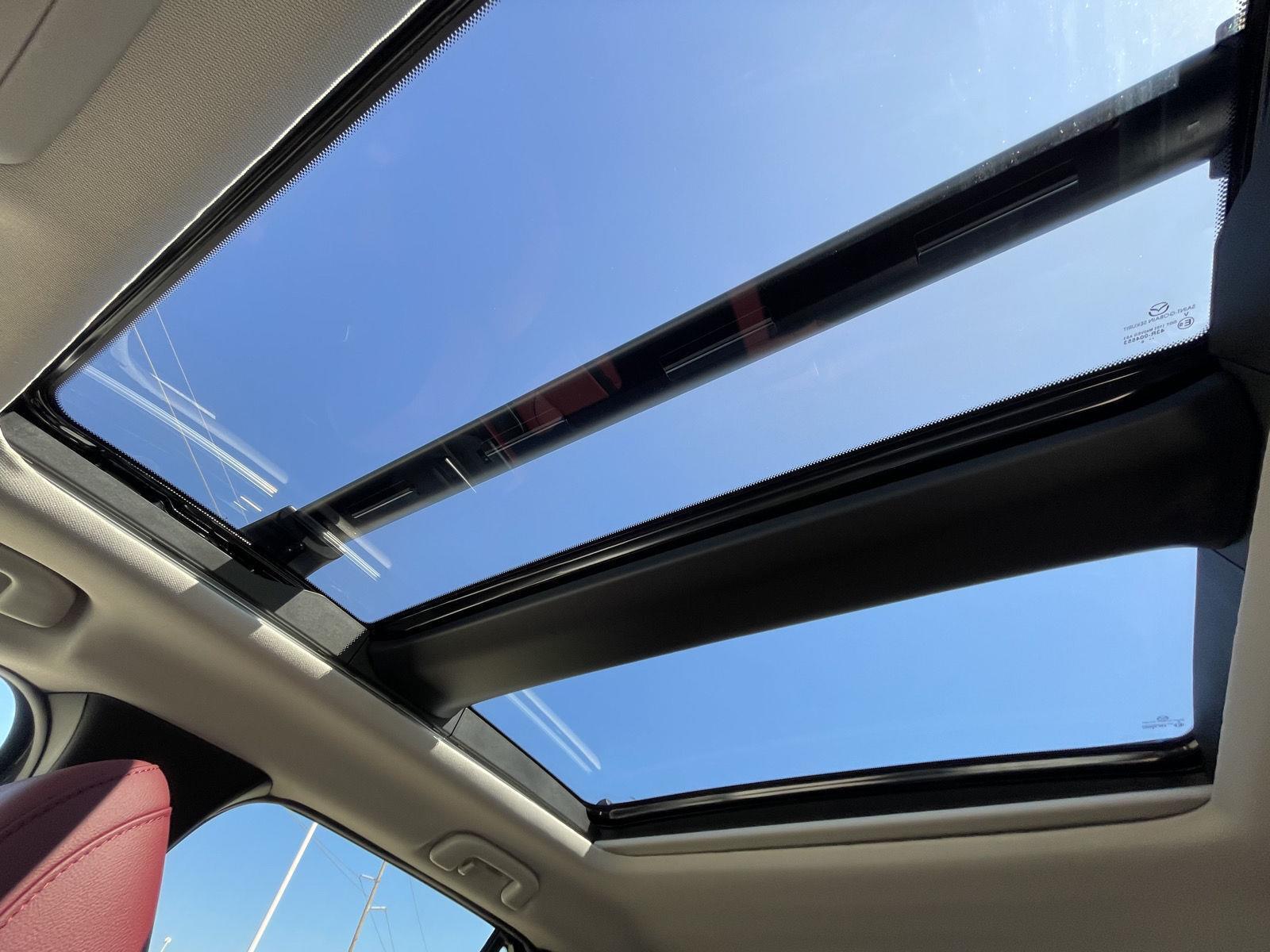 Vehicle photo 21
