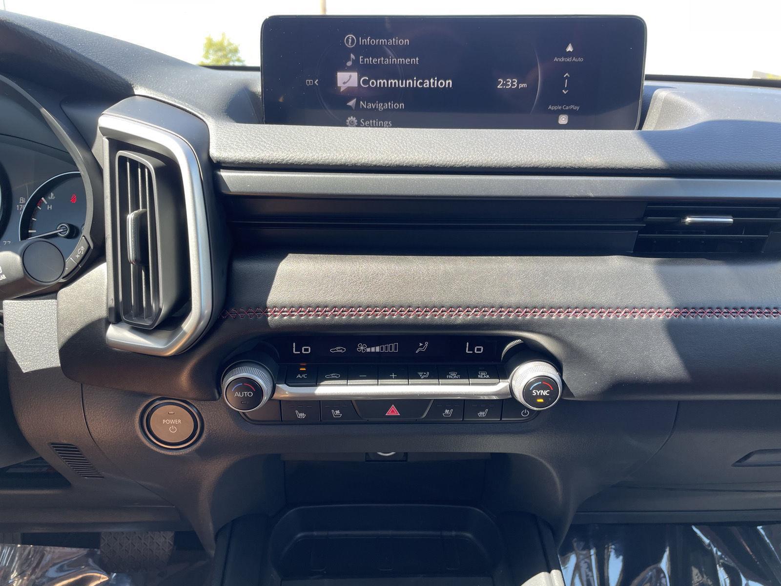 Vehicle photo 22