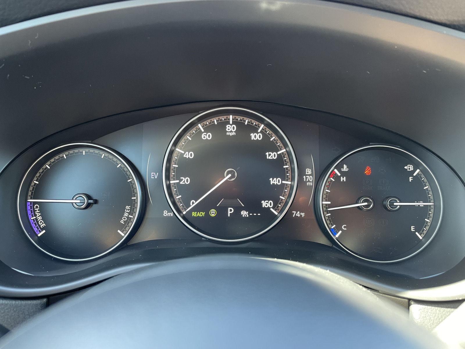 Vehicle photo 14
