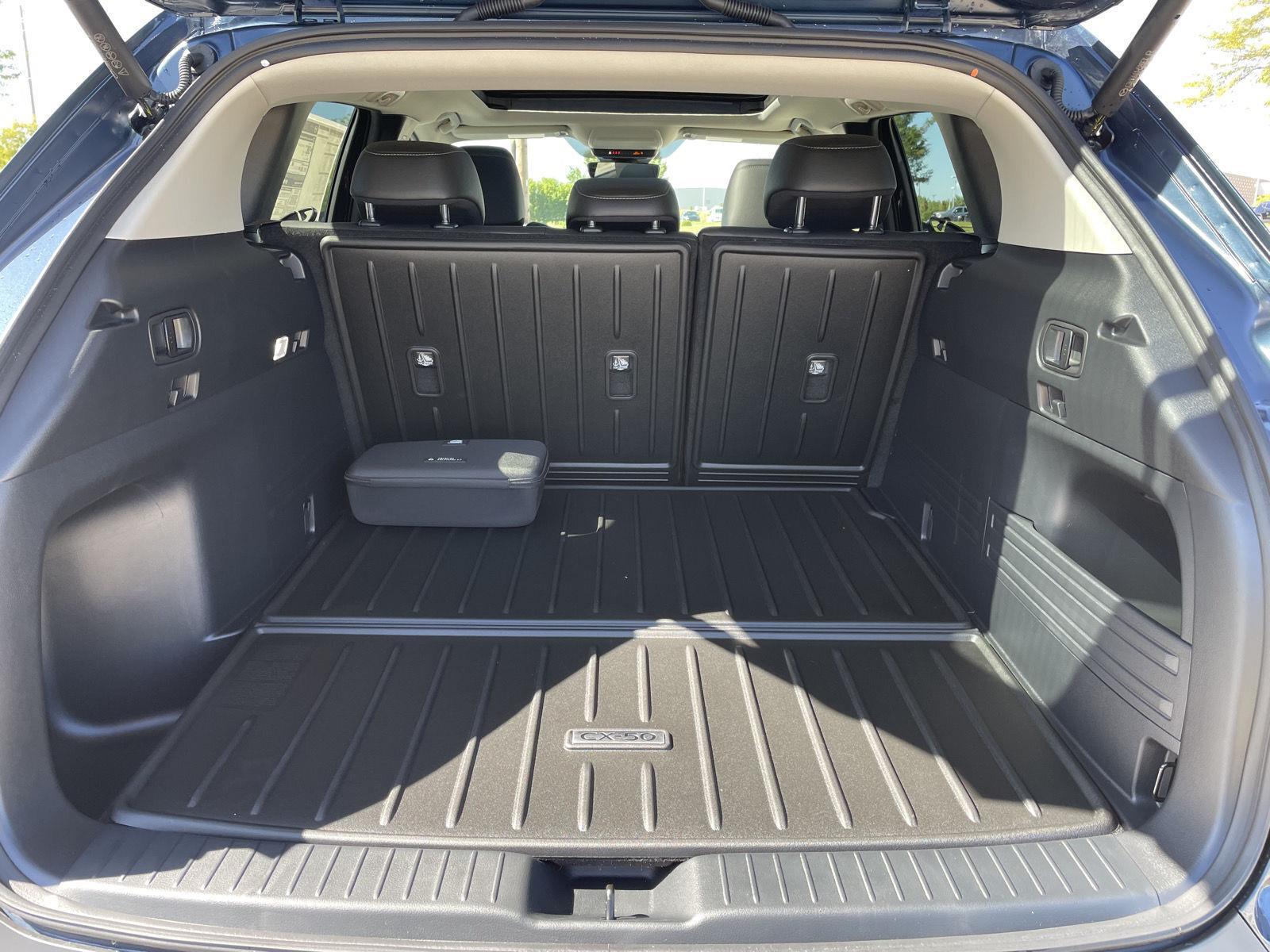 Vehicle photo 34