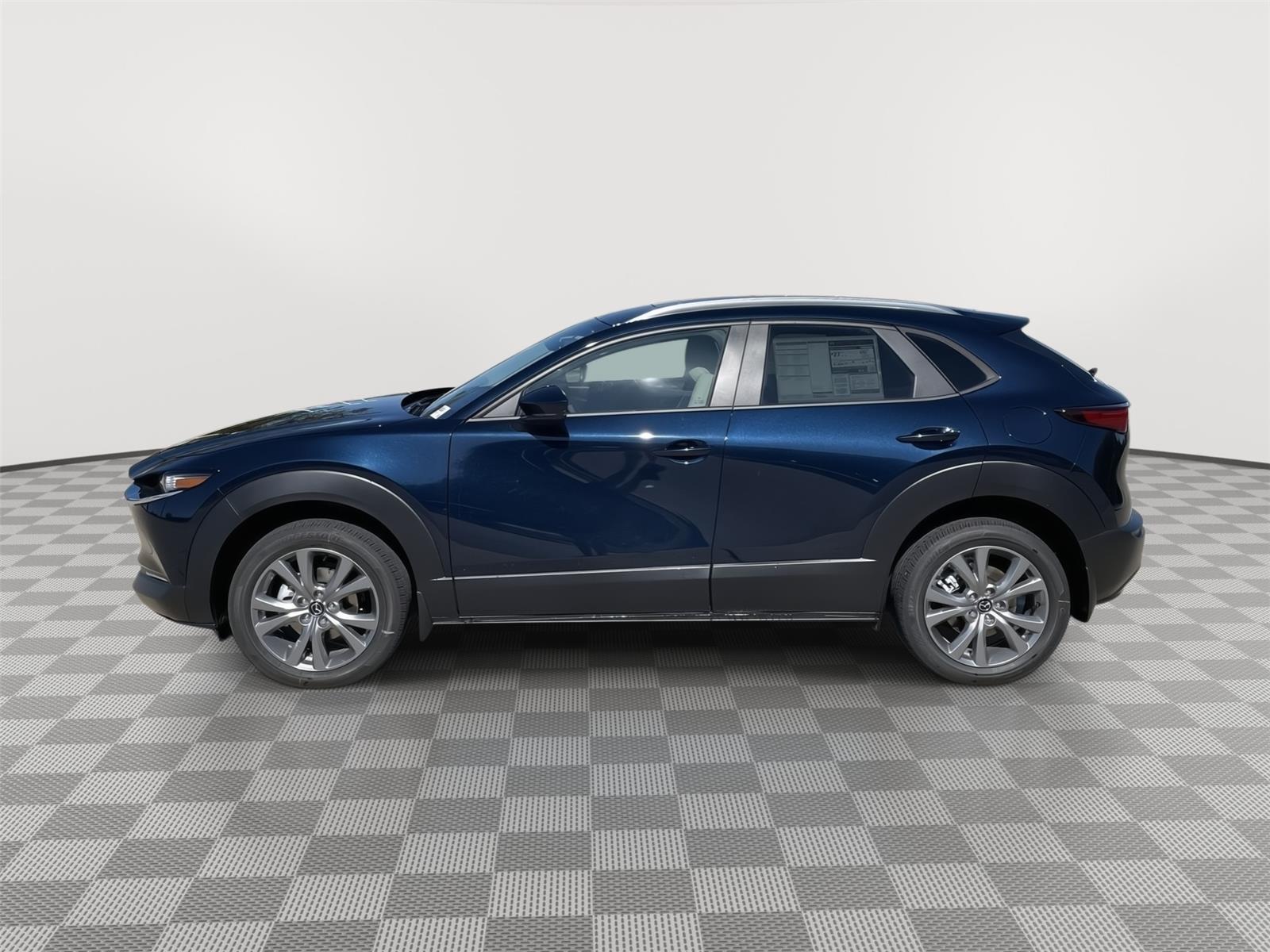 Vehicle photo 2