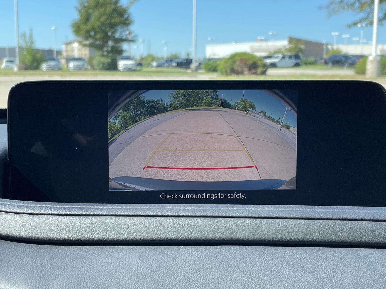 Vehicle photo 33