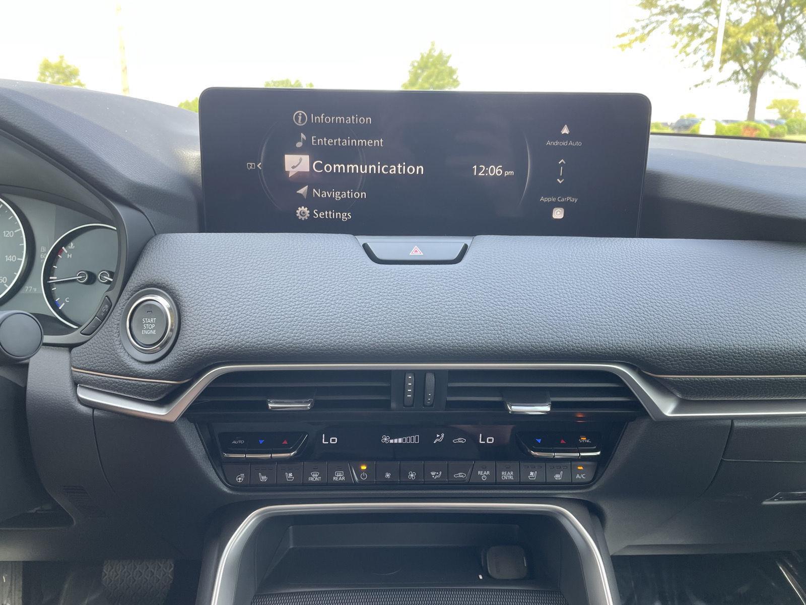 Vehicle photo 28