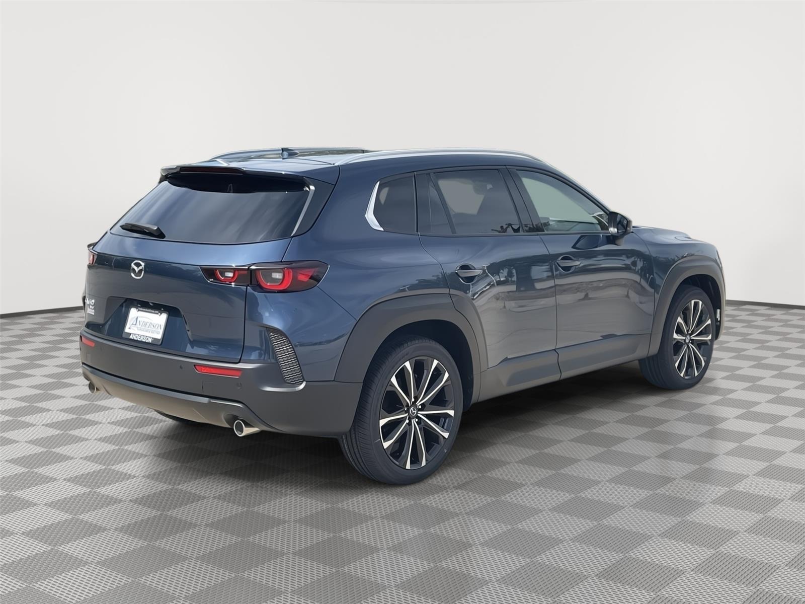 Vehicle photo 7