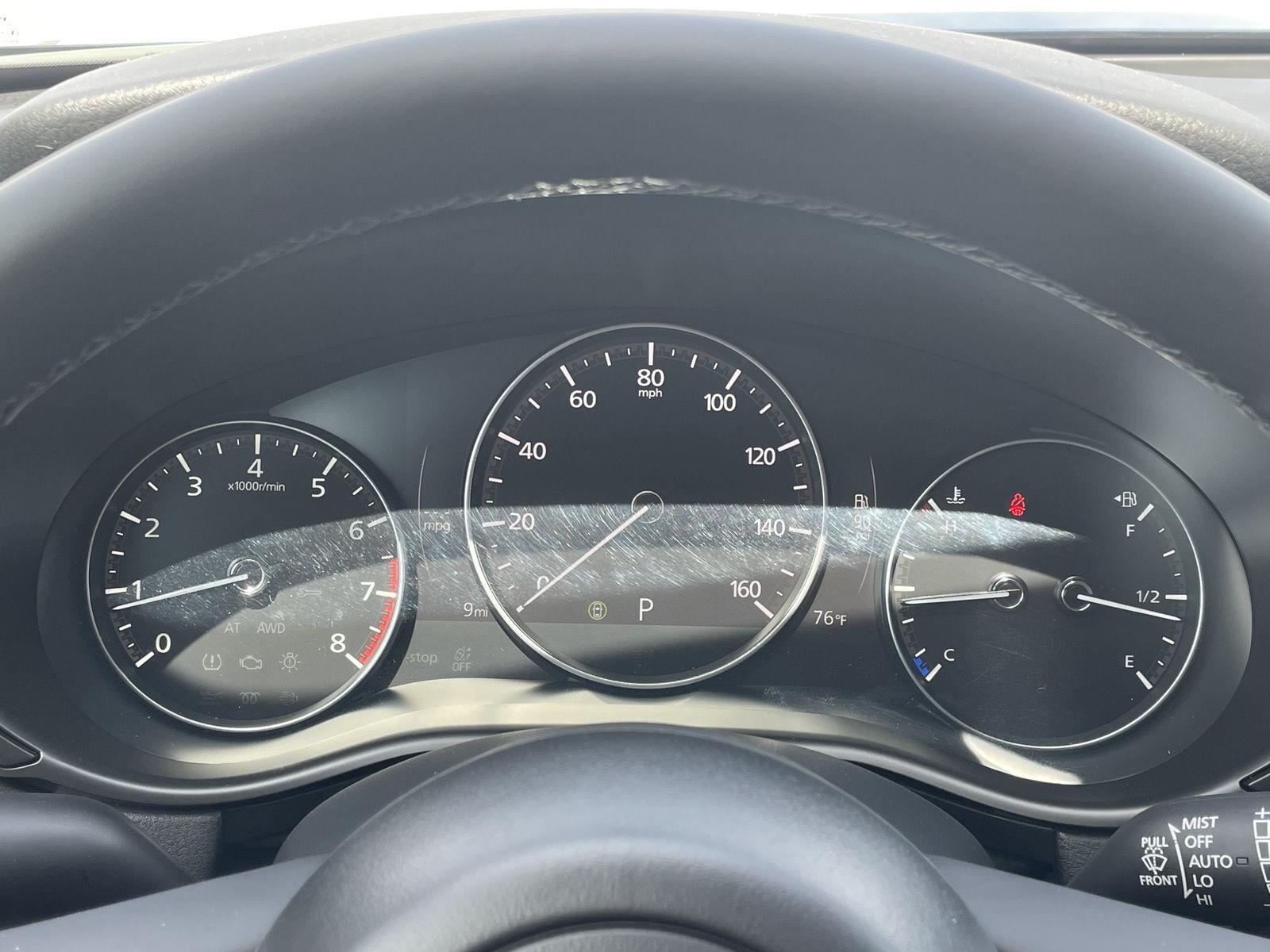 Vehicle photo 14
