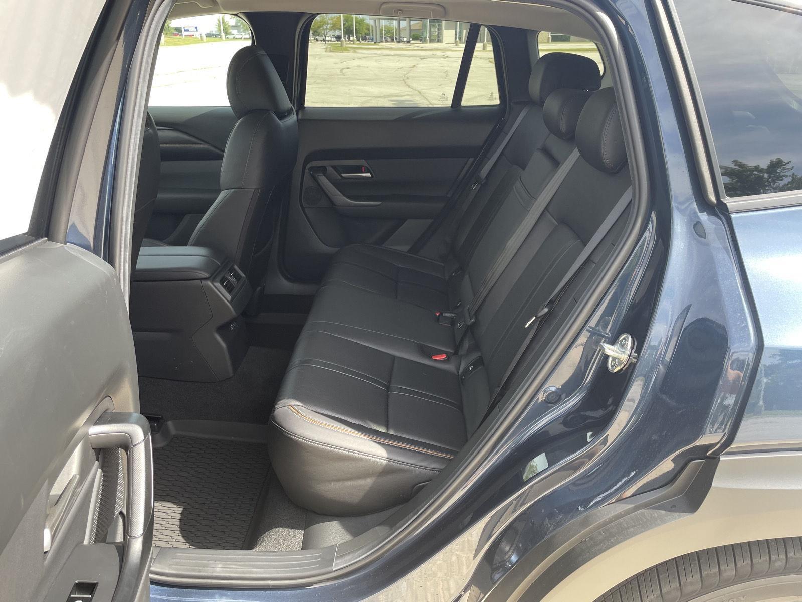 Vehicle photo 20