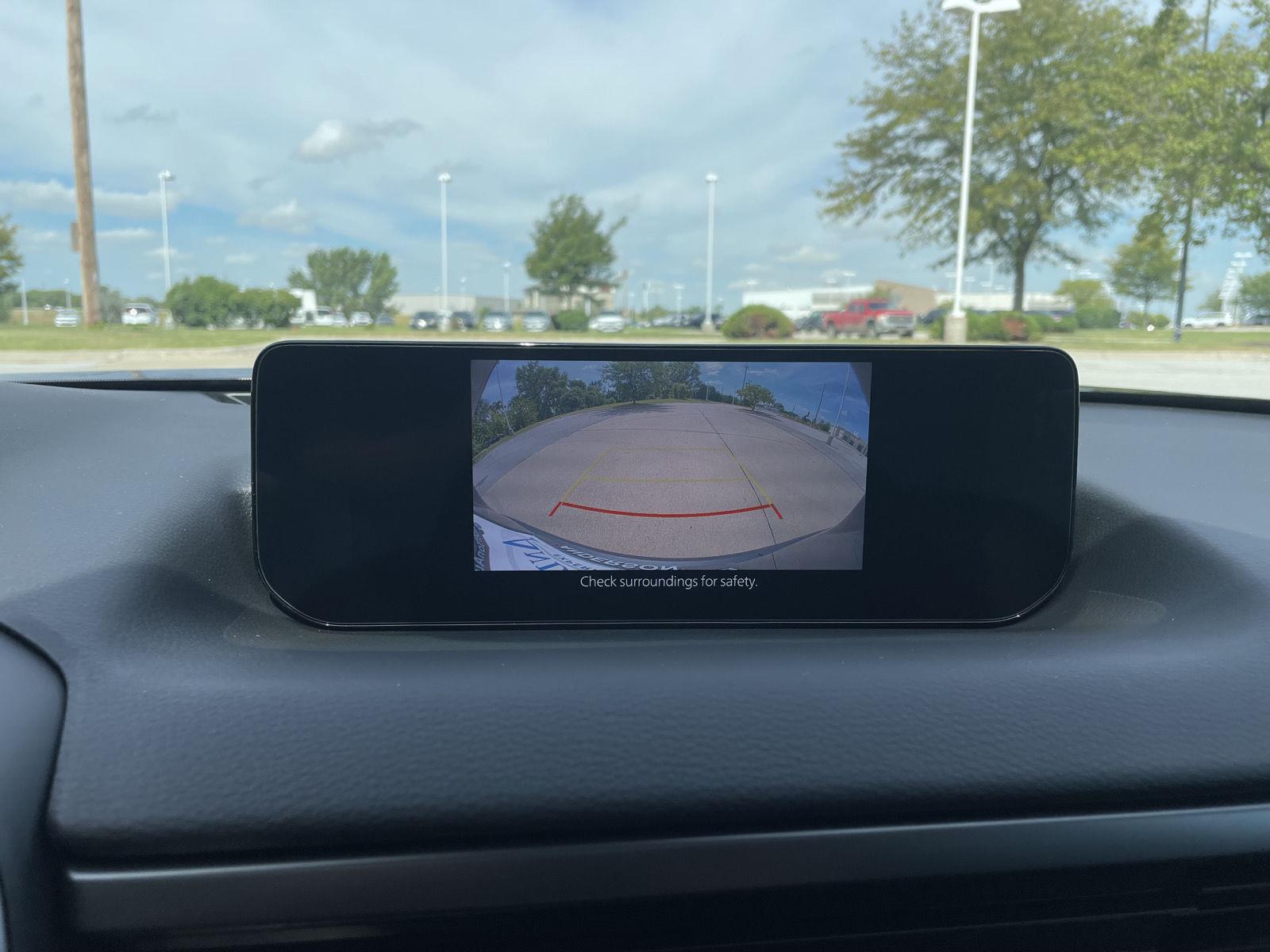 Vehicle photo 32
