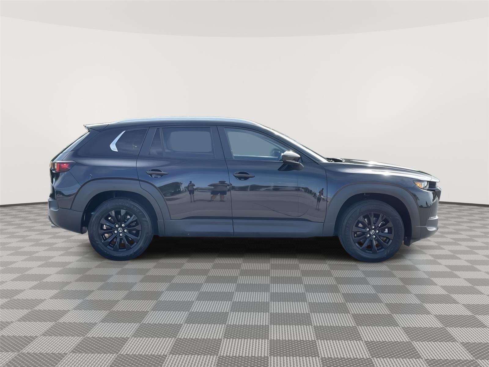 Vehicle photo 6