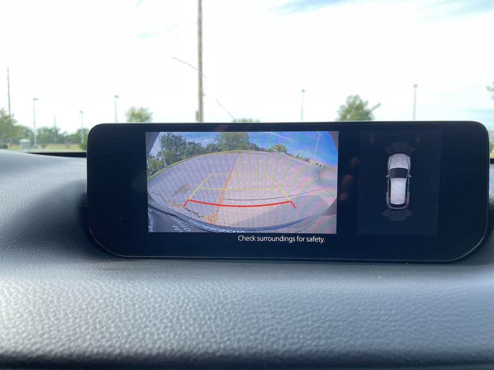 Vehicle photo 22