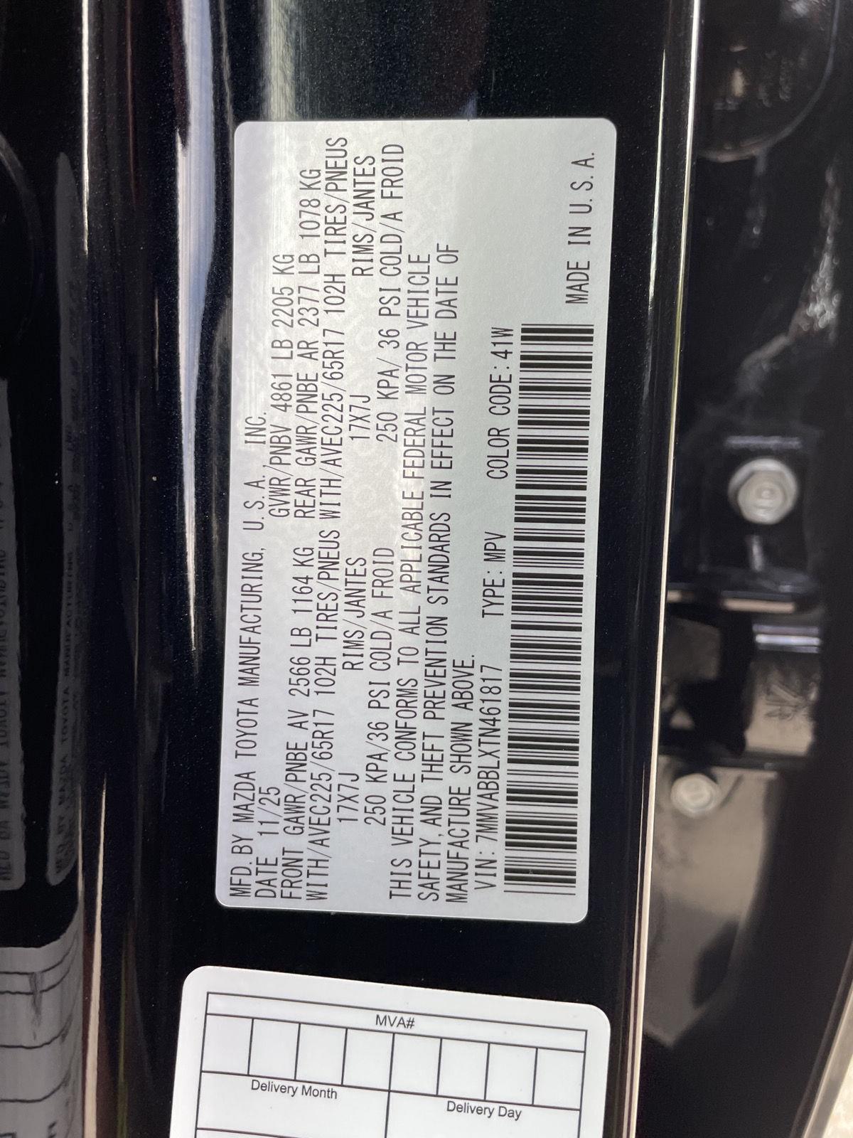 Vehicle photo 30