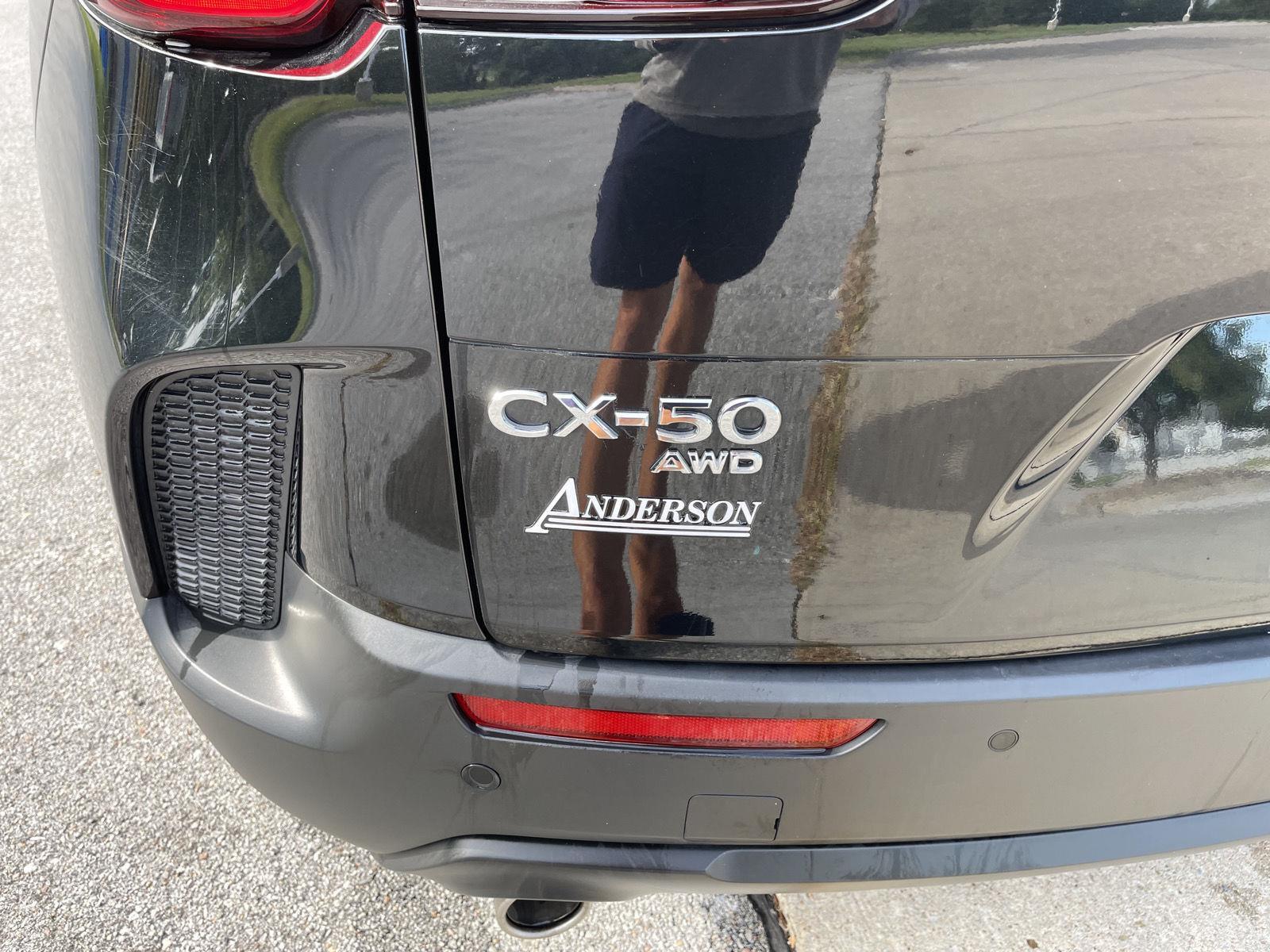 Vehicle photo 34
