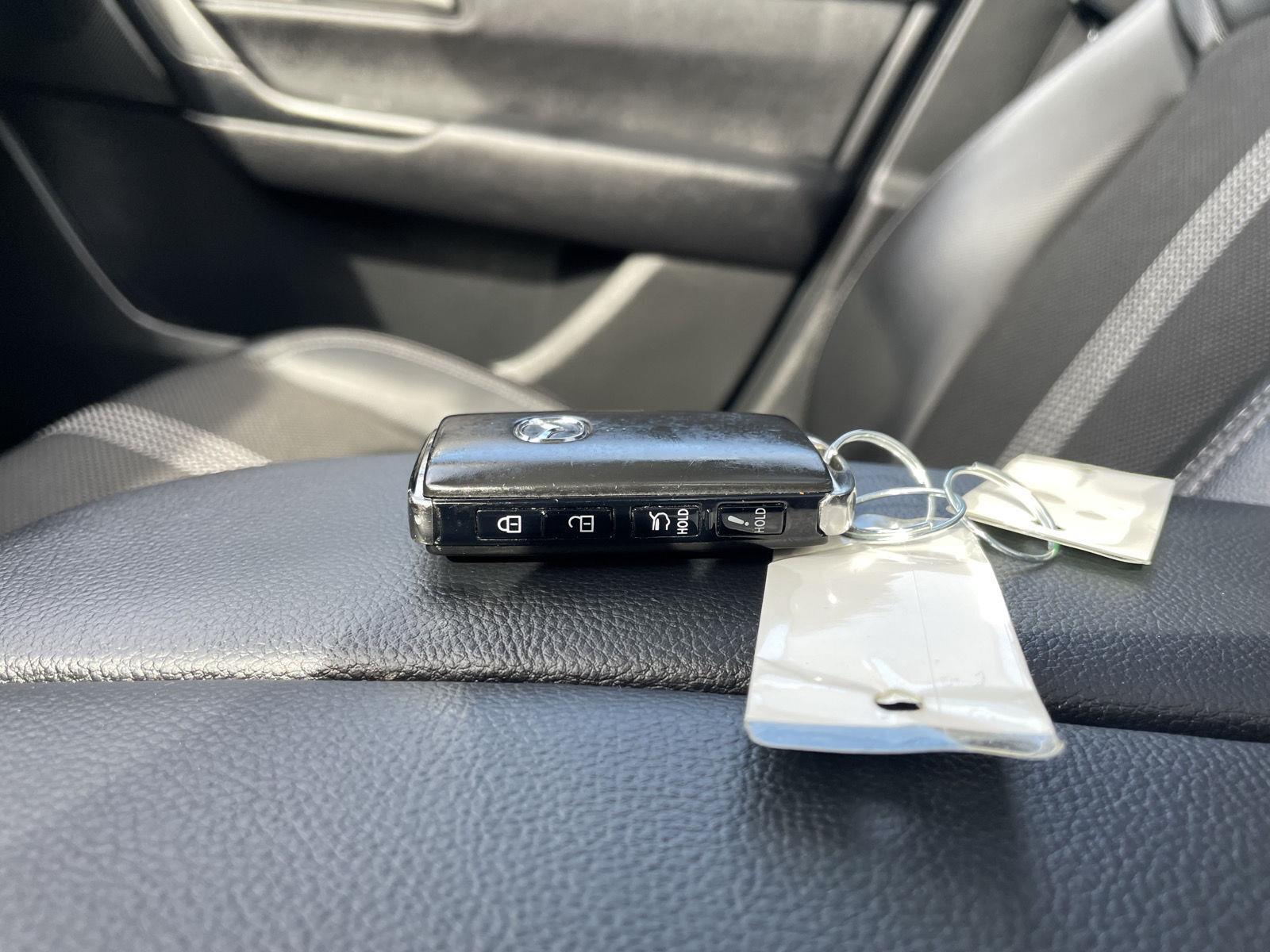 Vehicle photo 35