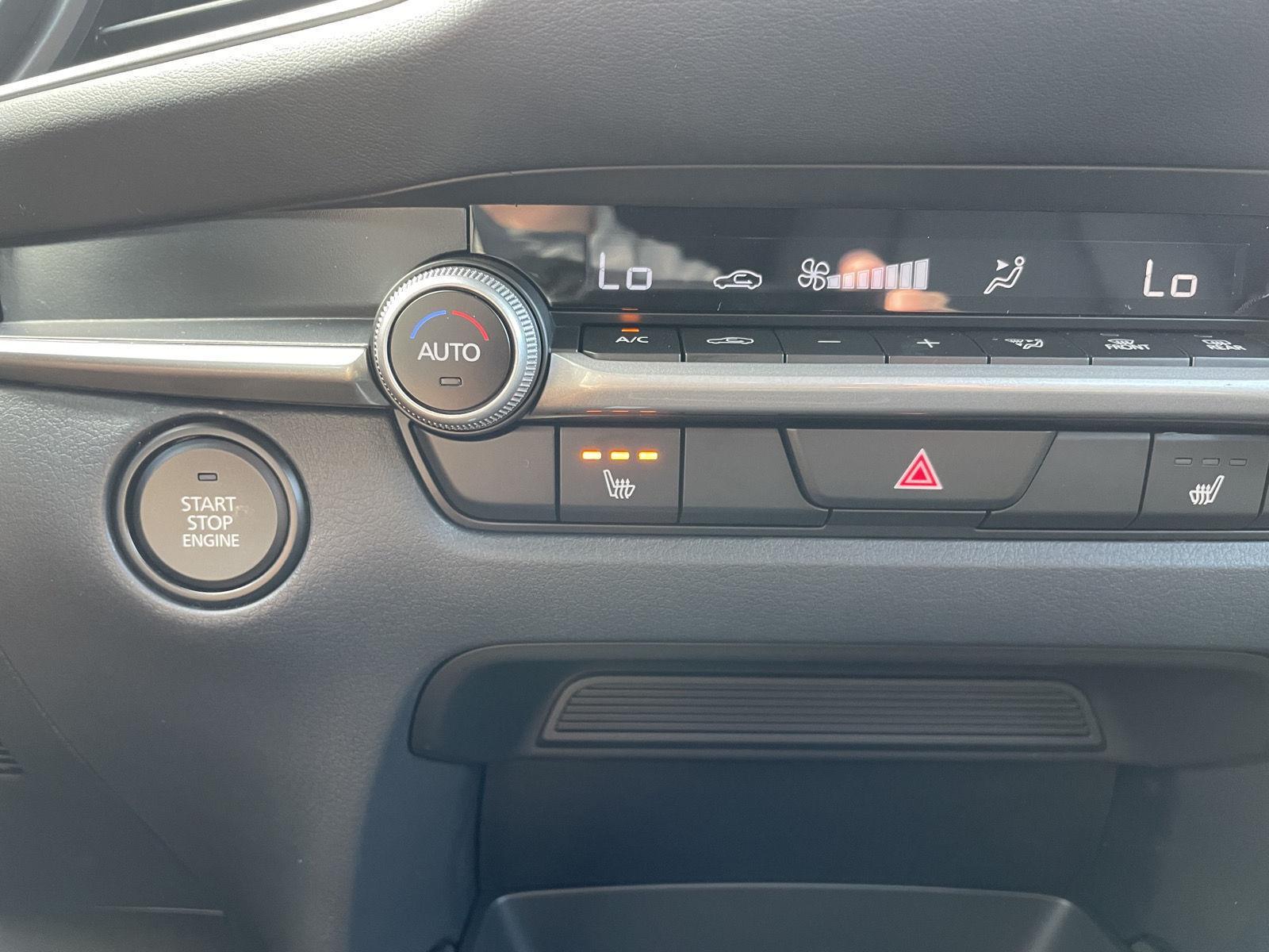 Vehicle photo 25
