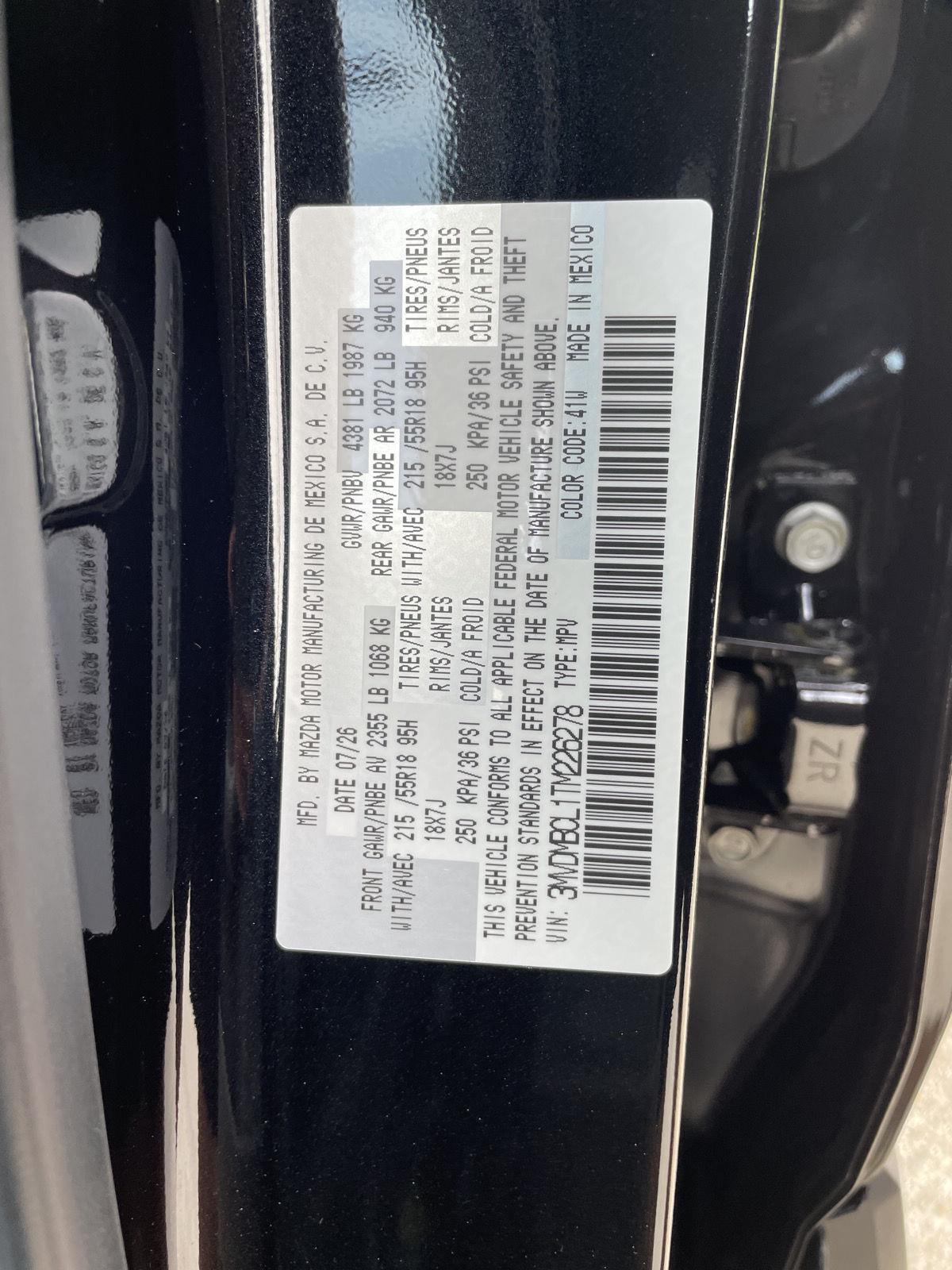 Vehicle photo 30