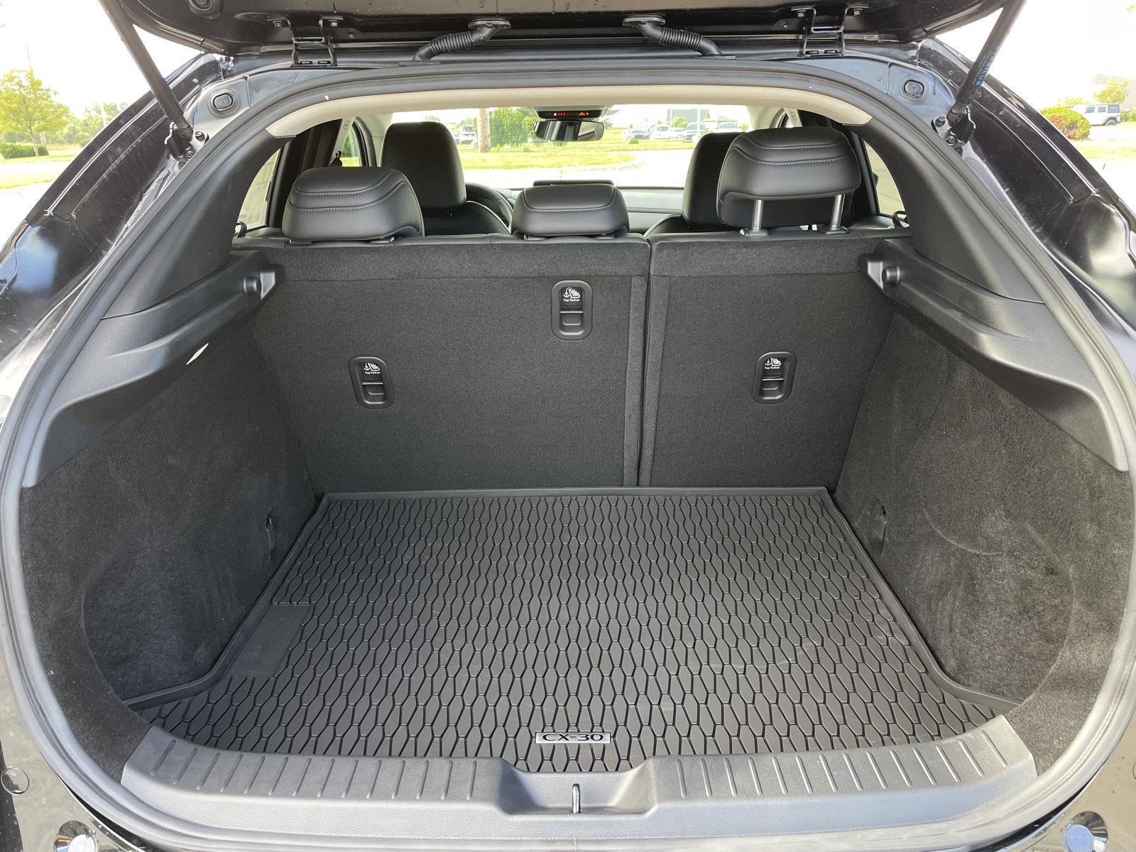 Vehicle photo 33