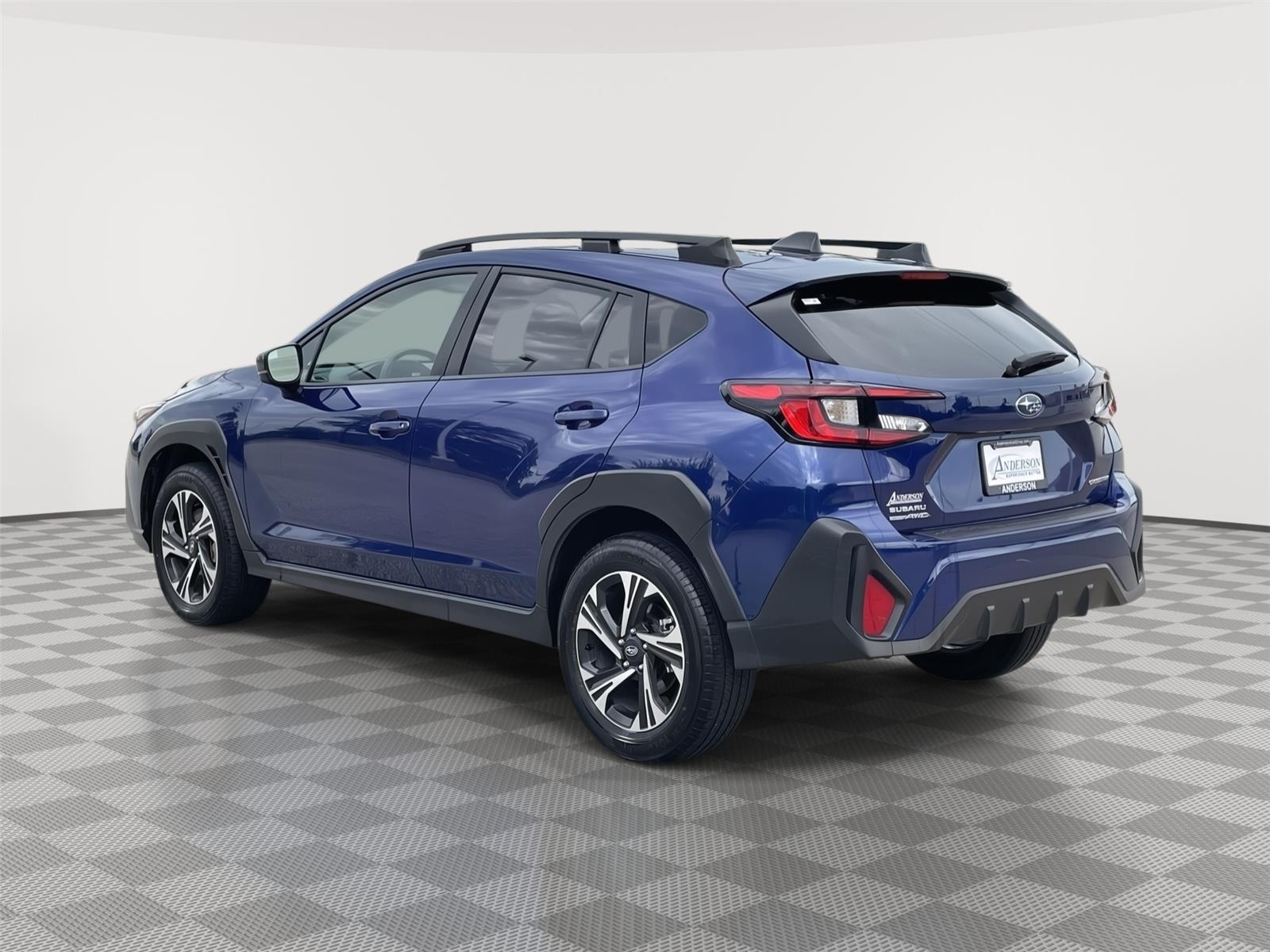 Vehicle photo 9