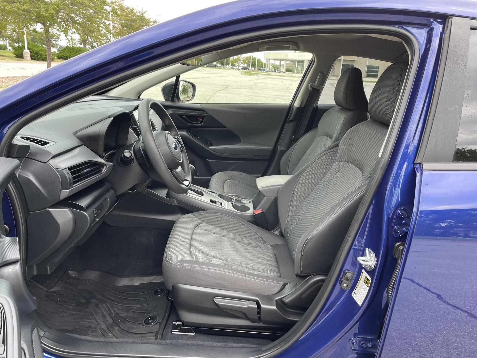 Vehicle photo 16