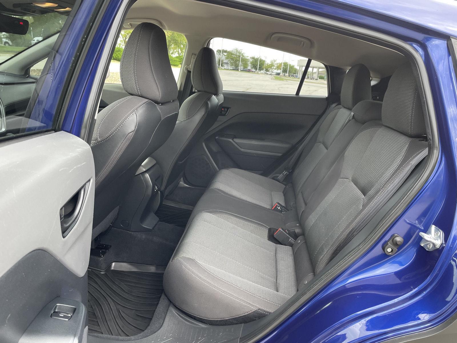 Vehicle photo 19