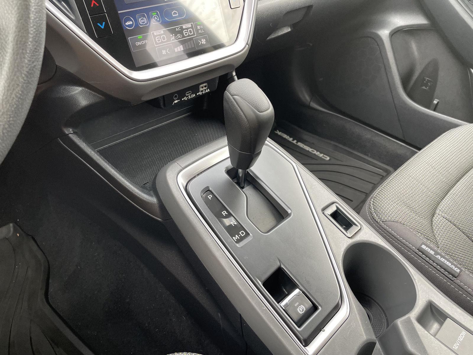 Vehicle photo 28