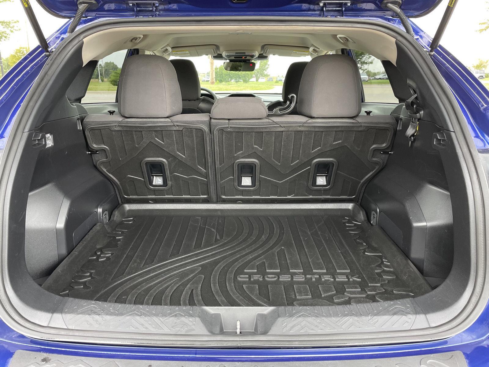 Vehicle photo 33