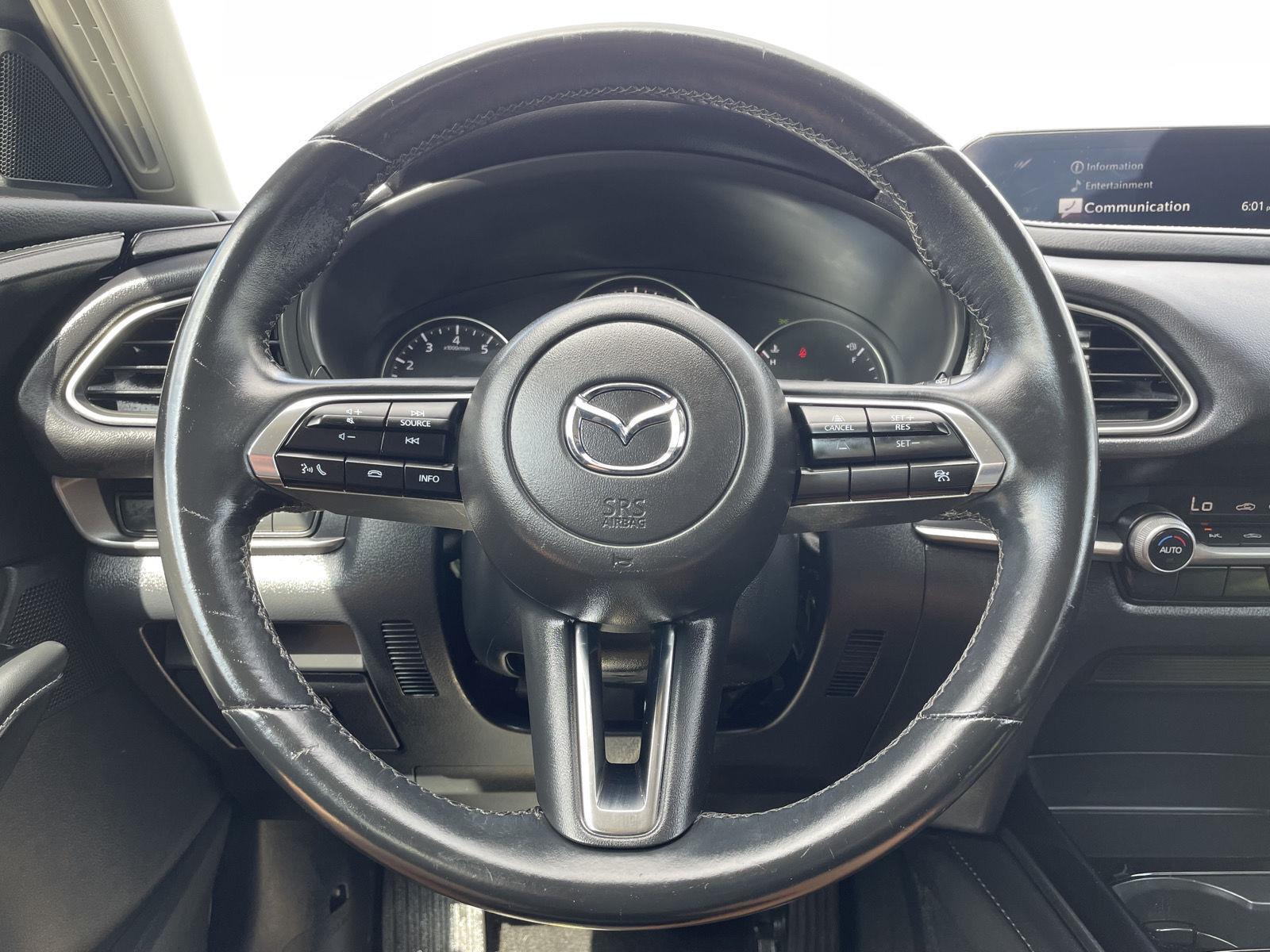 Vehicle photo 11