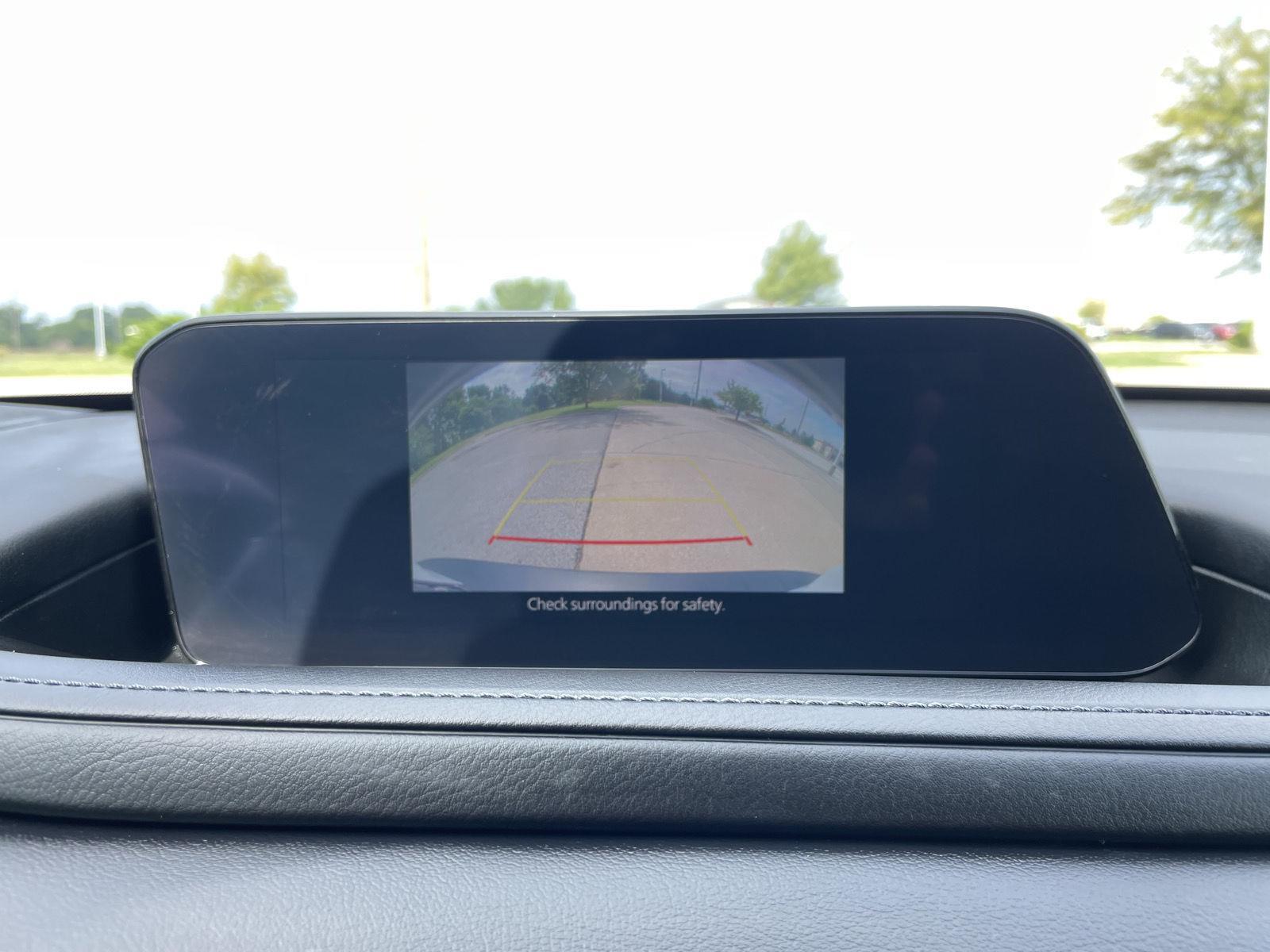 Vehicle photo 22