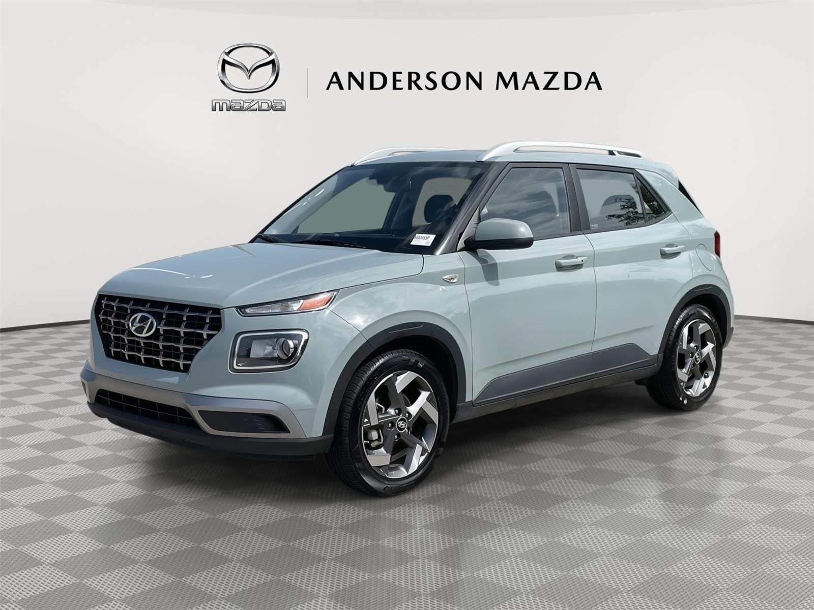 Vehicle photo 1