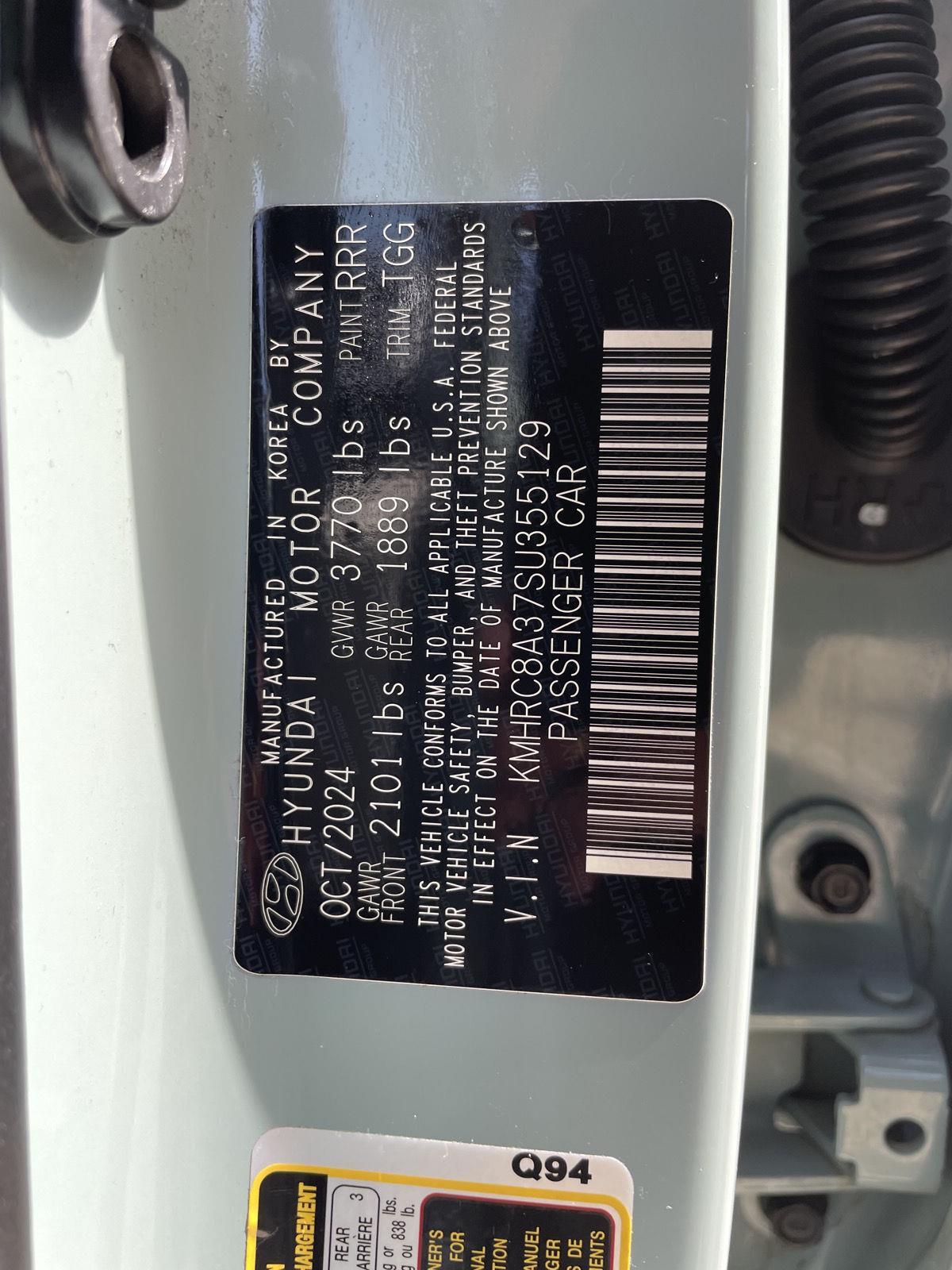 Vehicle photo 31