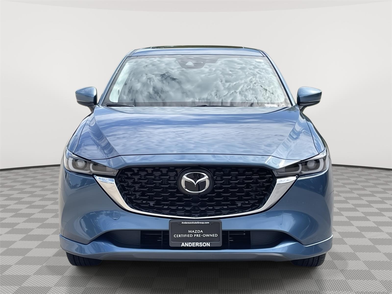 Vehicle photo 4