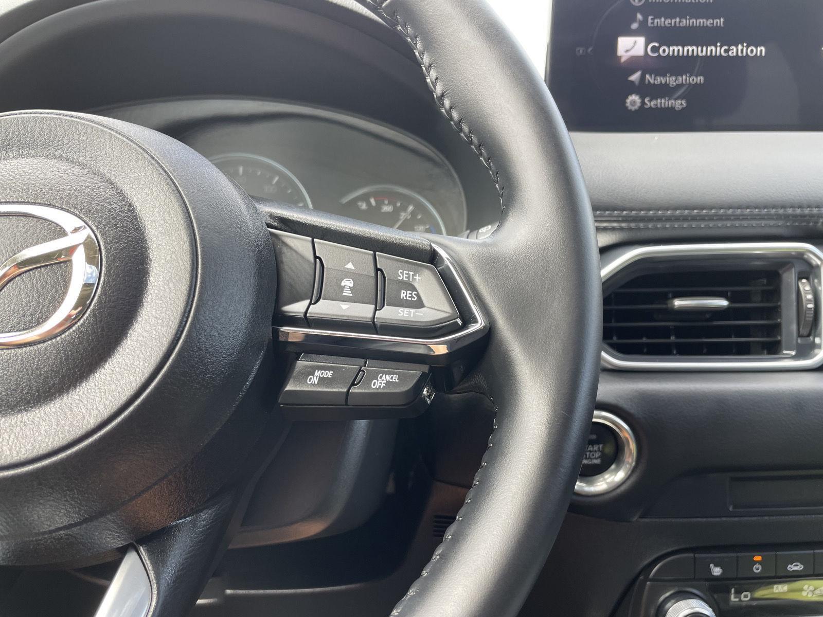 Vehicle photo 14