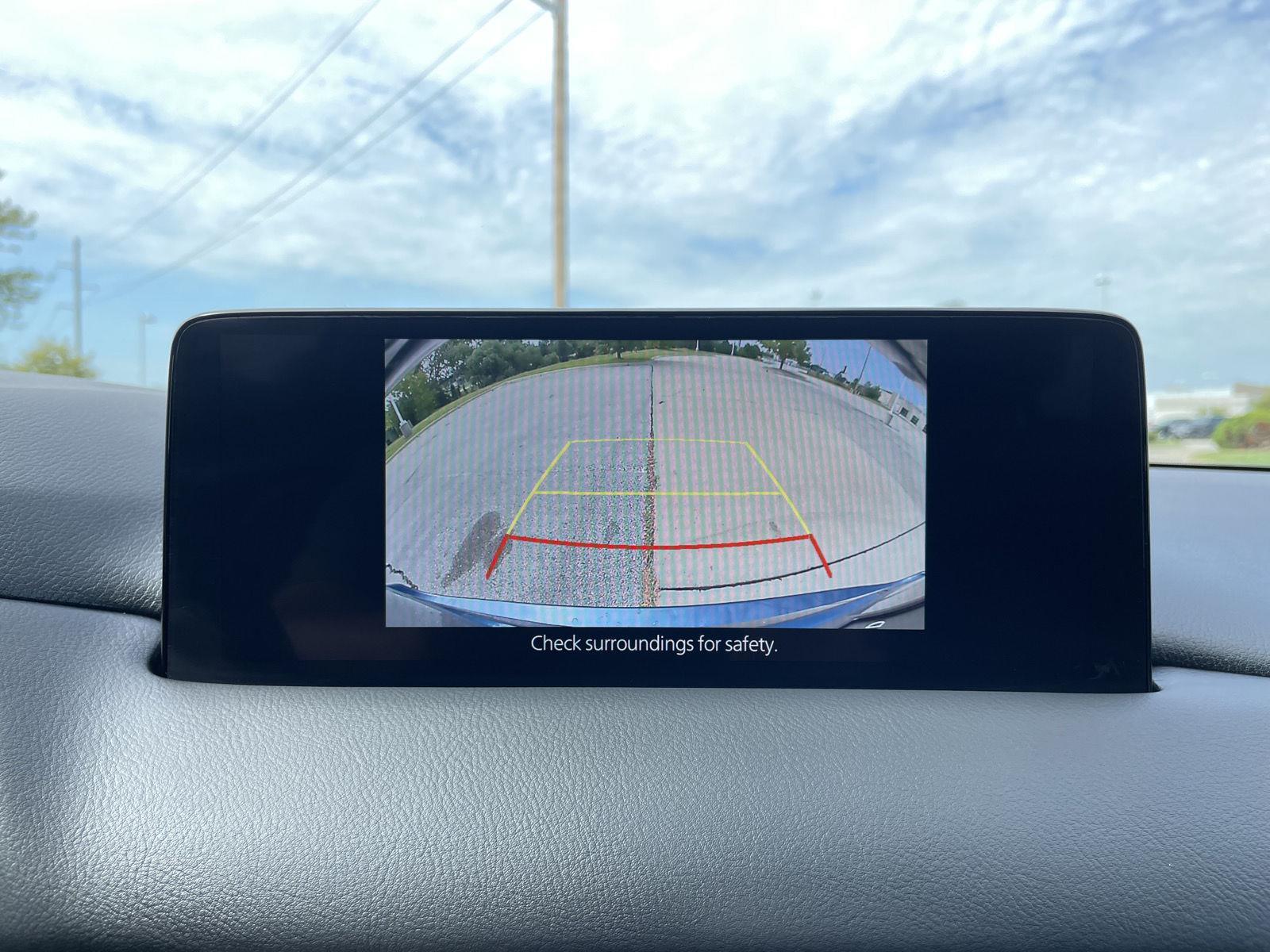 Vehicle photo 23