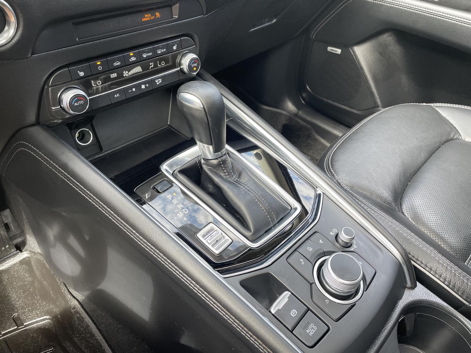 Vehicle photo 28